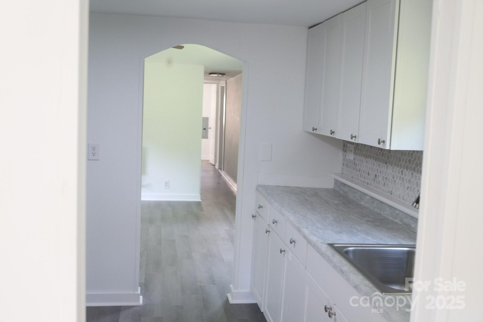 5 Miramar Drive