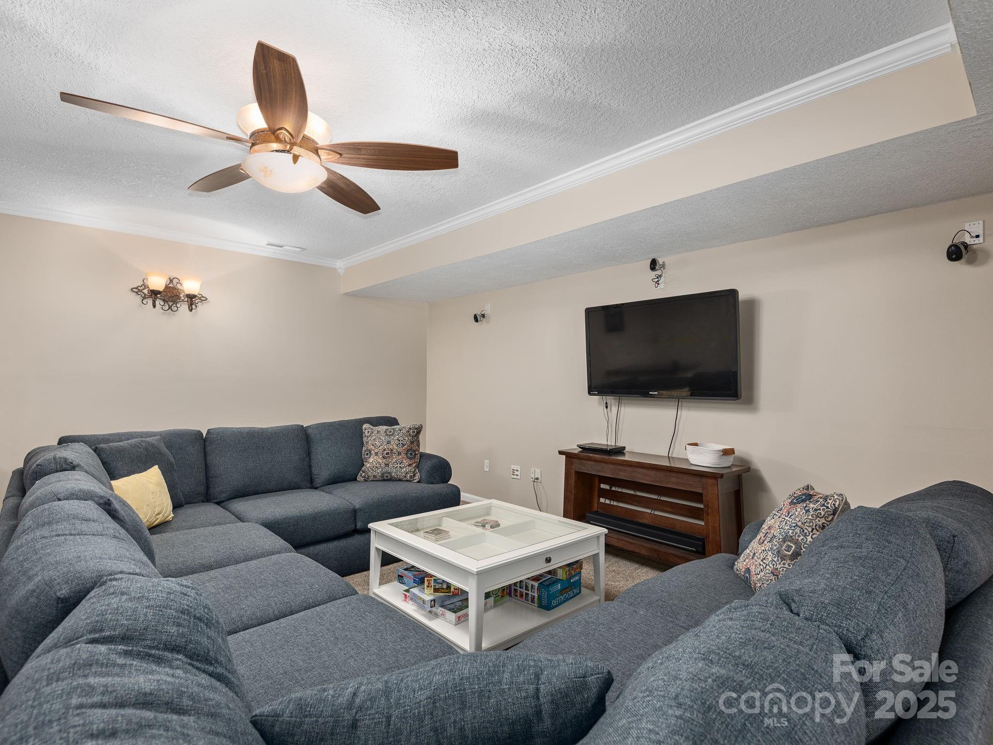 95 Driftstone Circle