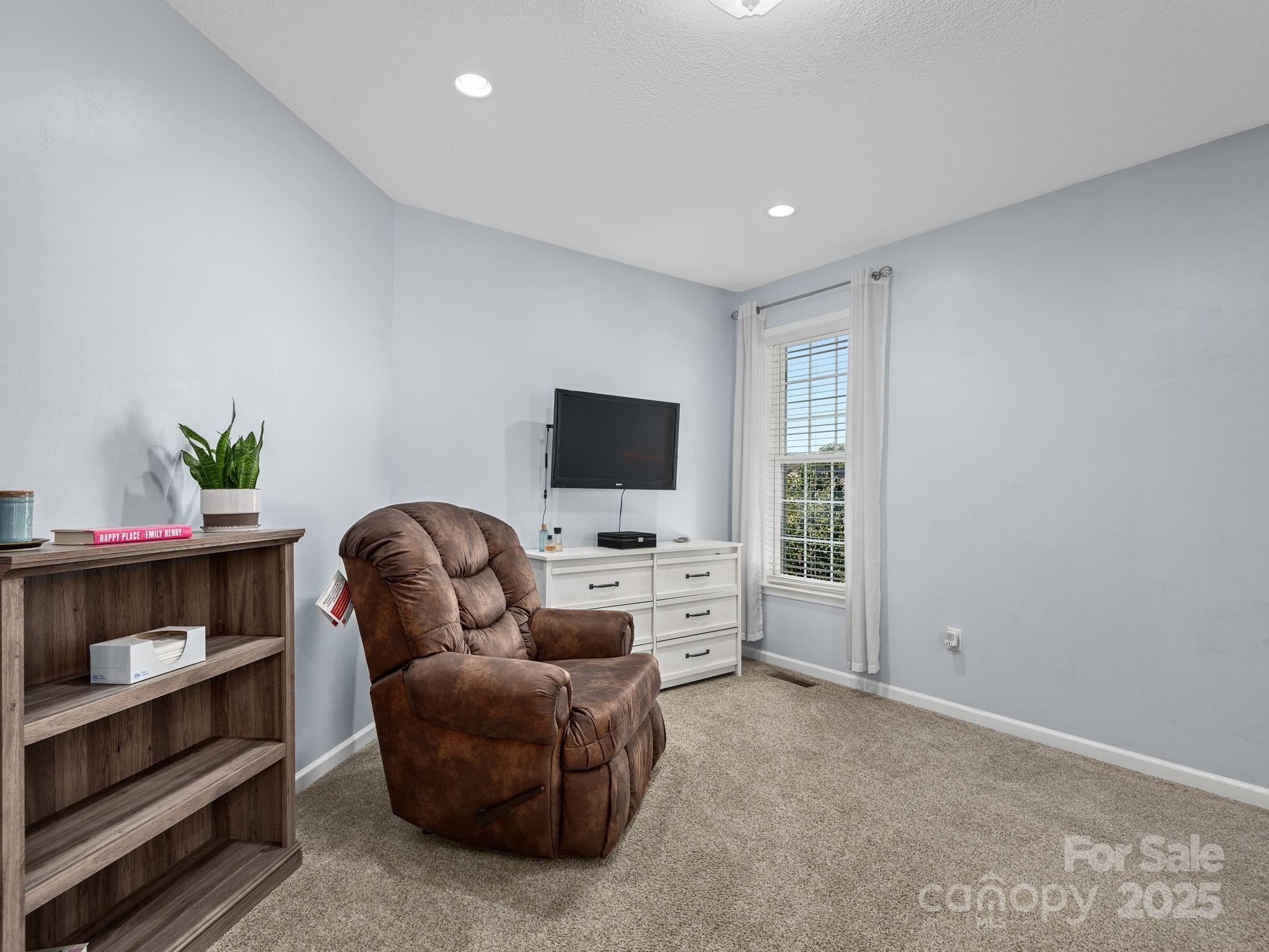 95 Driftstone Circle