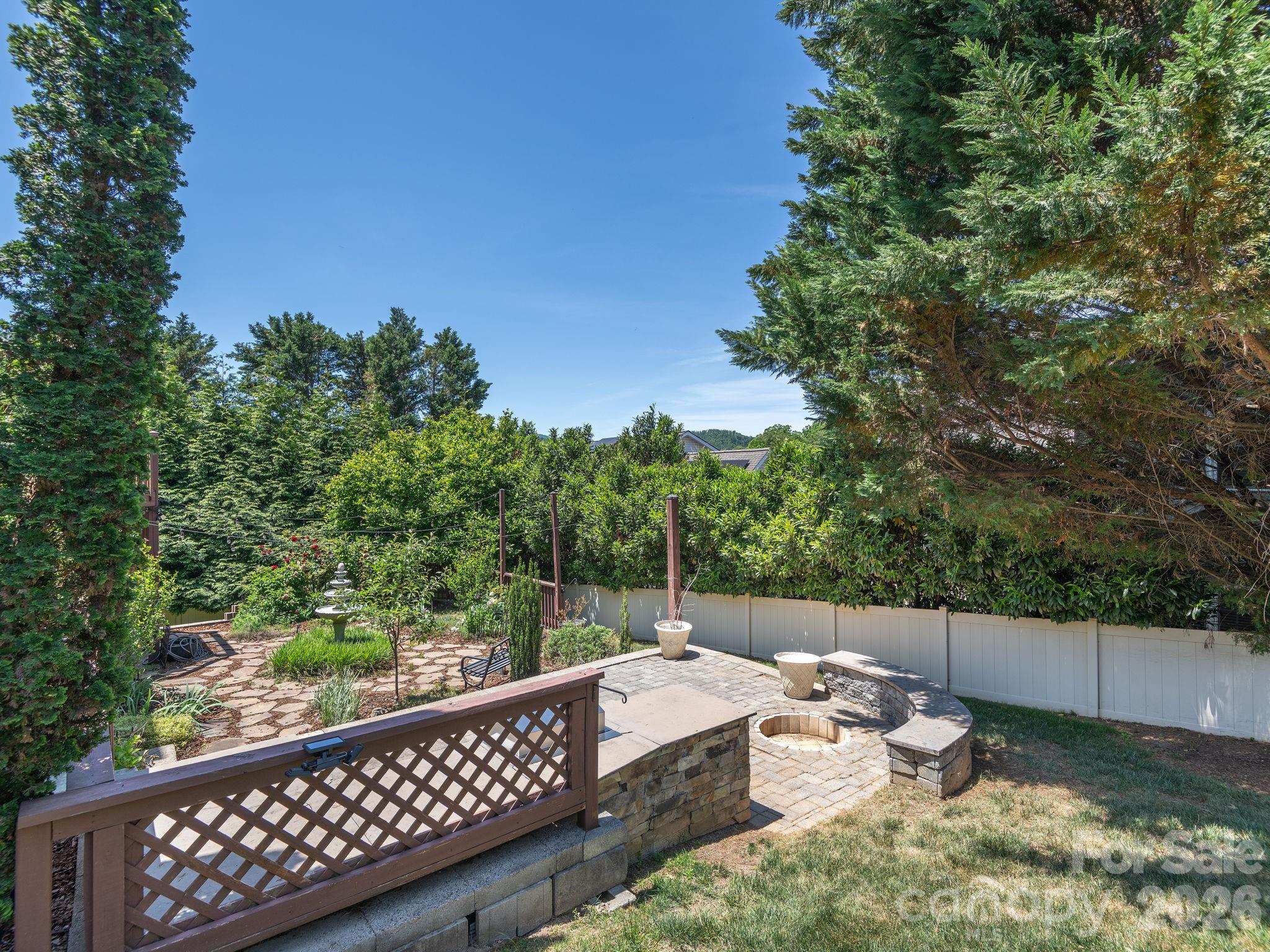 95 Driftstone Circle