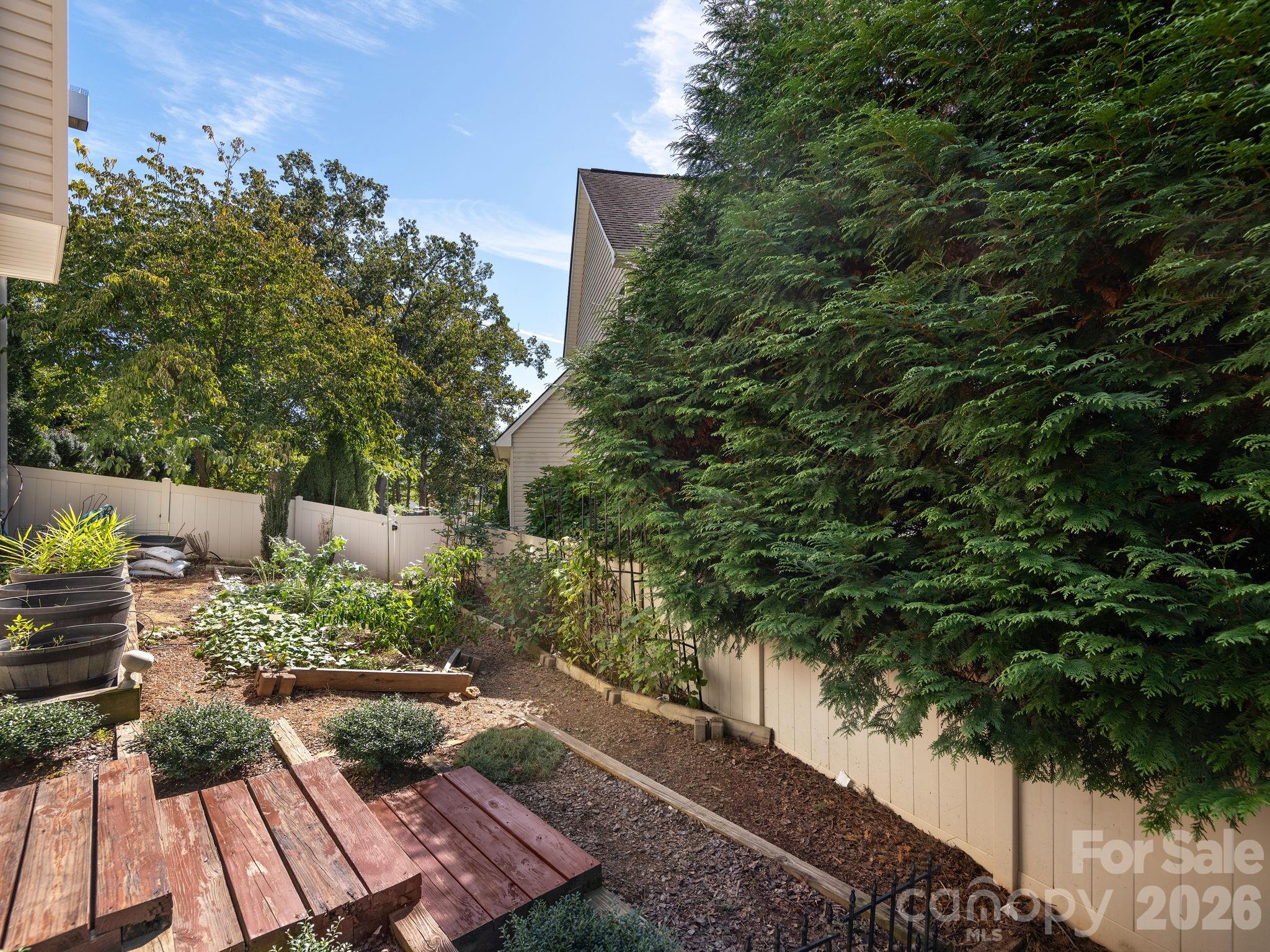 95 Driftstone Circle