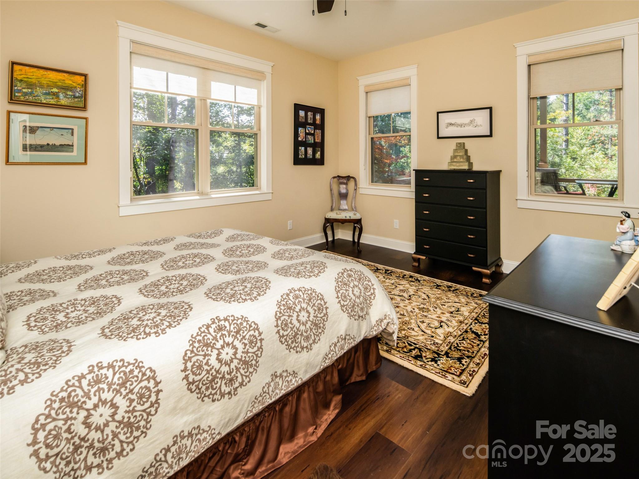 38 S Kaufman Stone Way