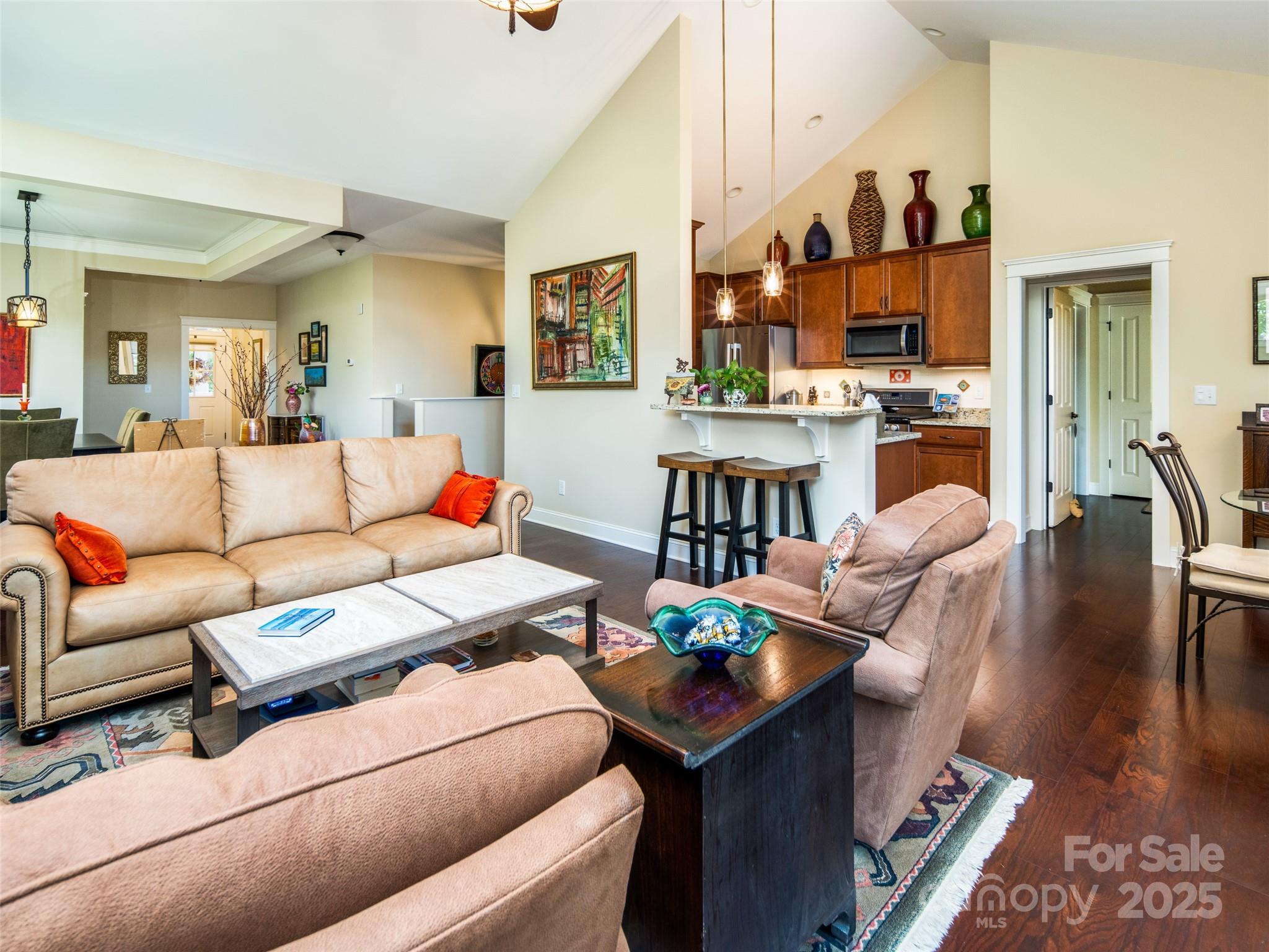 38 S Kaufman Stone Way