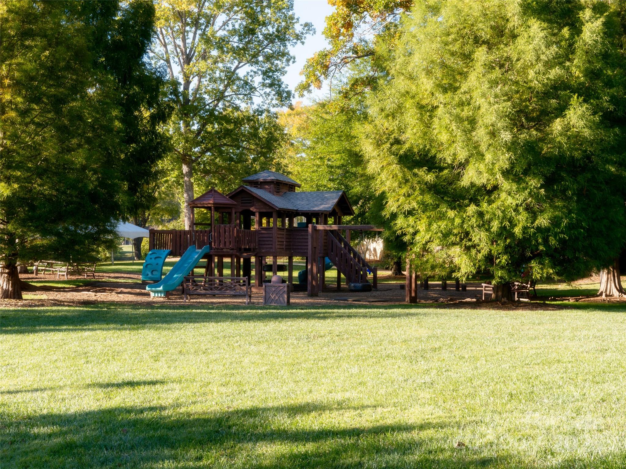 38 S Kaufman Stone Way