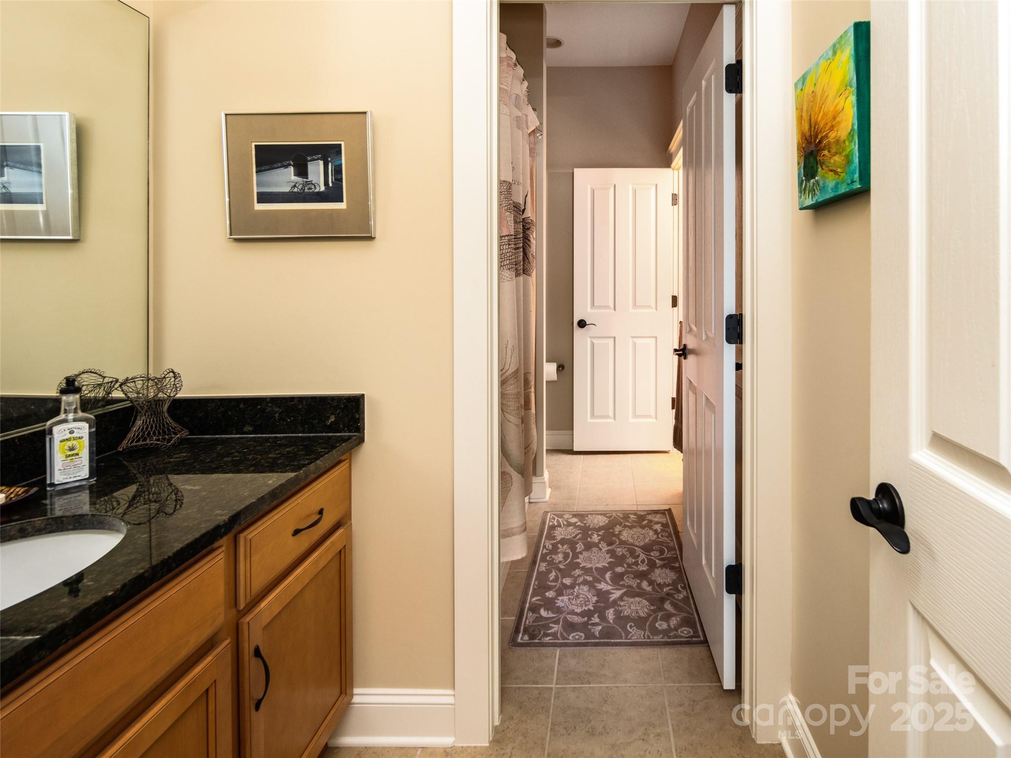 38 S Kaufman Stone Way