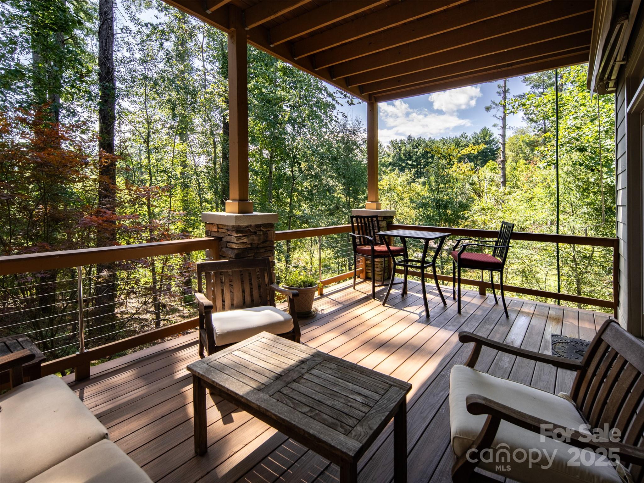 38 S Kaufman Stone Way