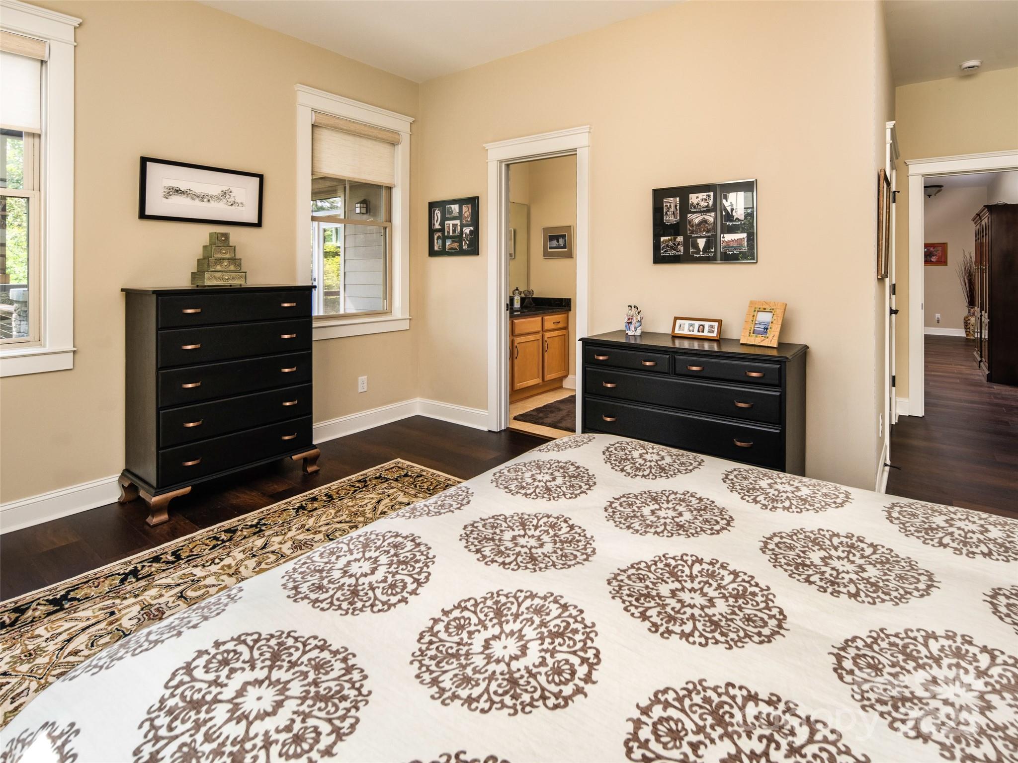 38 S Kaufman Stone Way