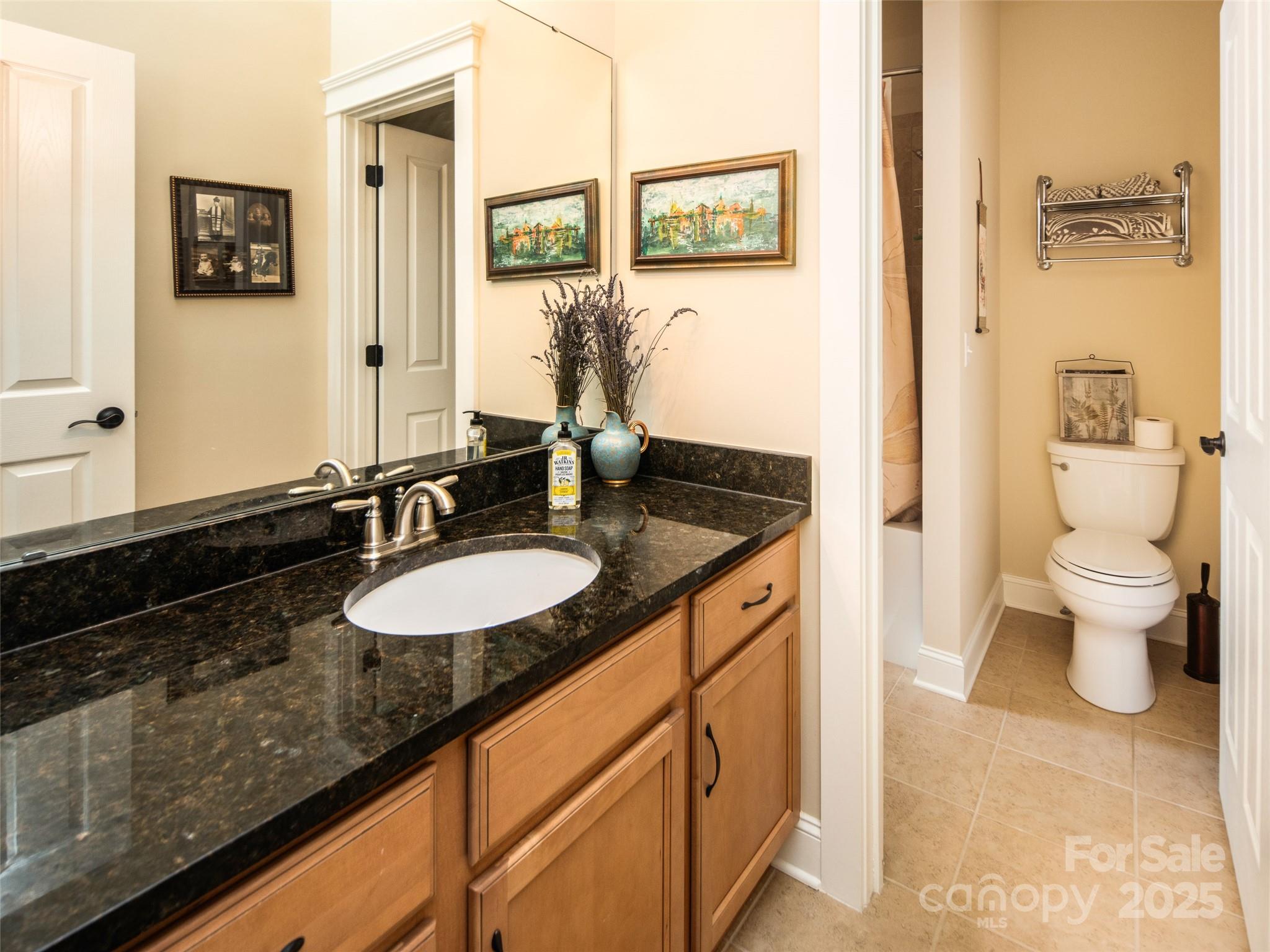 38 S Kaufman Stone Way