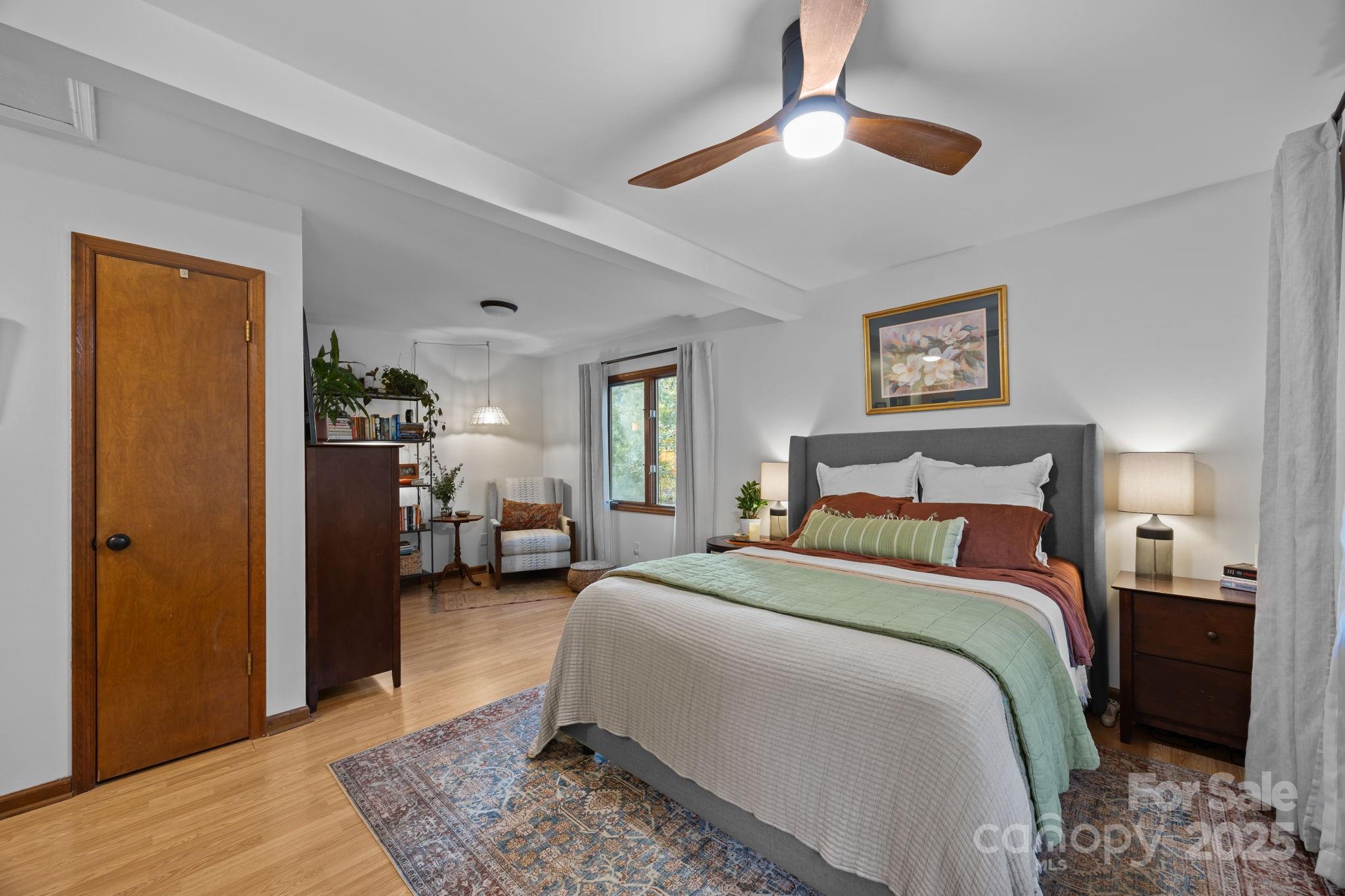 70 N Garden Court