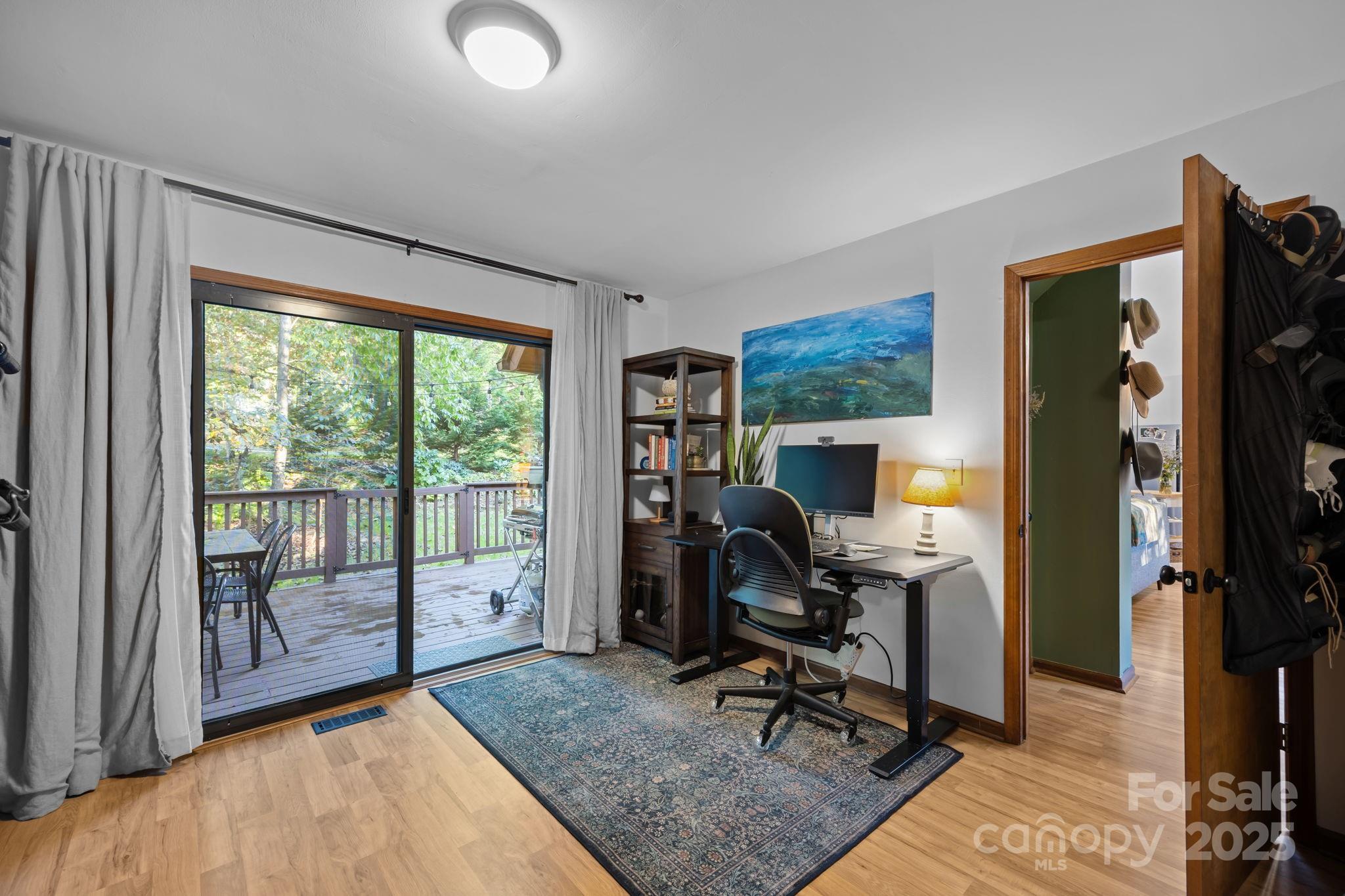 70 N Garden Court
