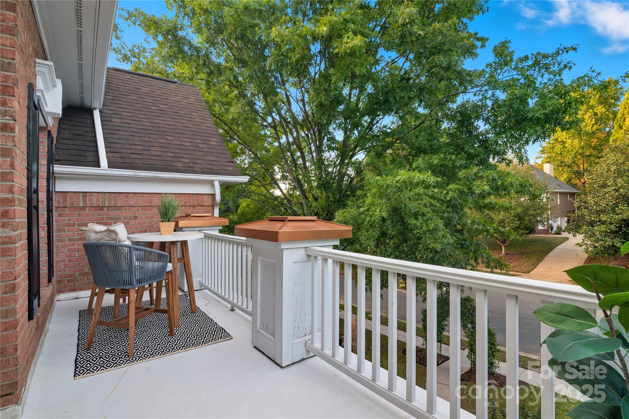 15915 Knox Hill Road