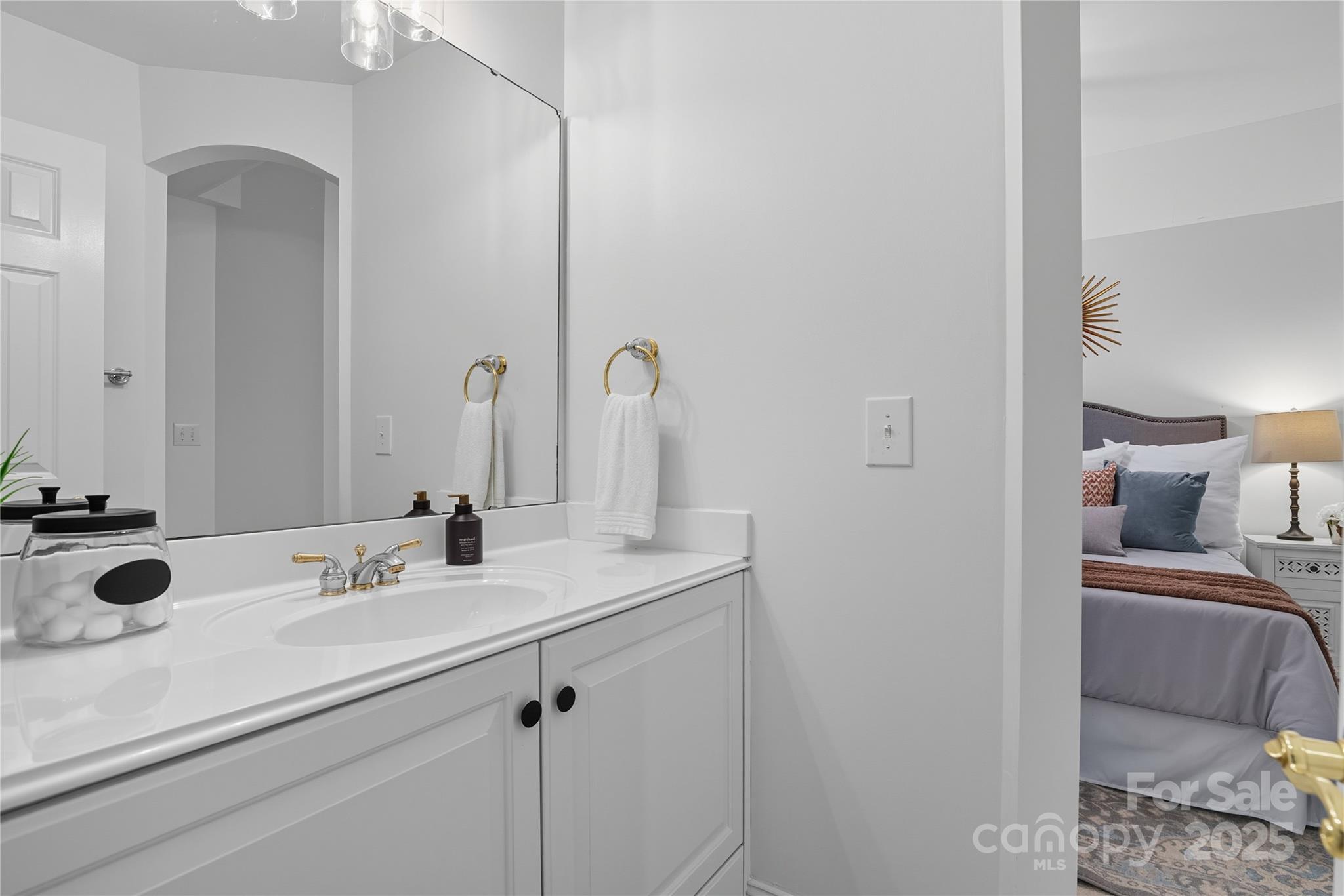 15915 Knox Hill Road