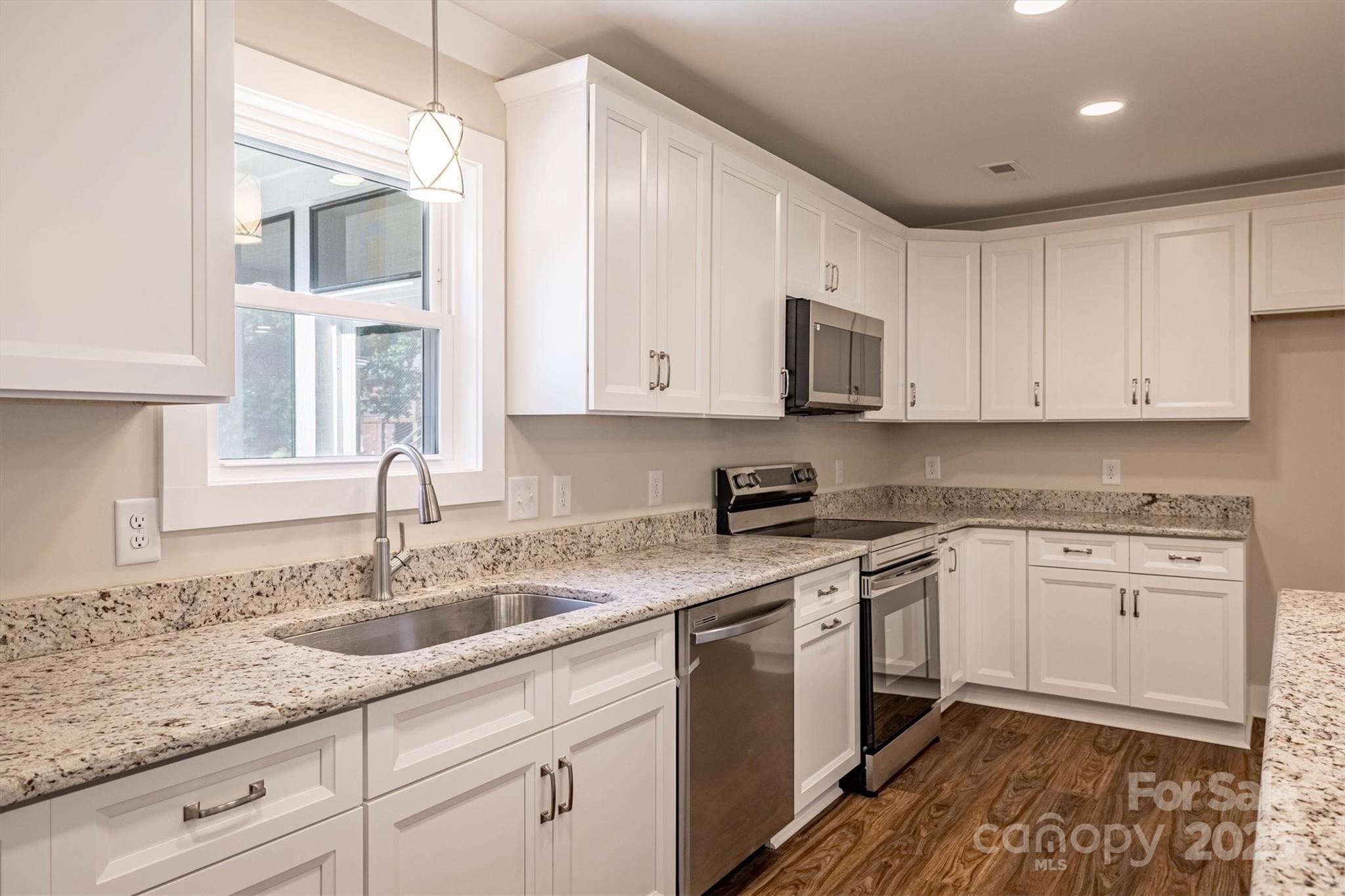 2912 Woodstream Drive