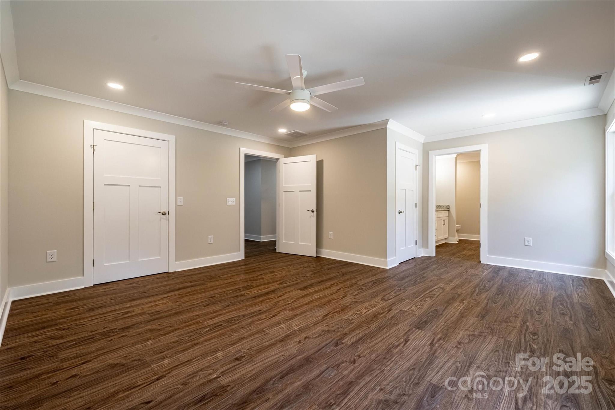 2912 Woodstream Drive