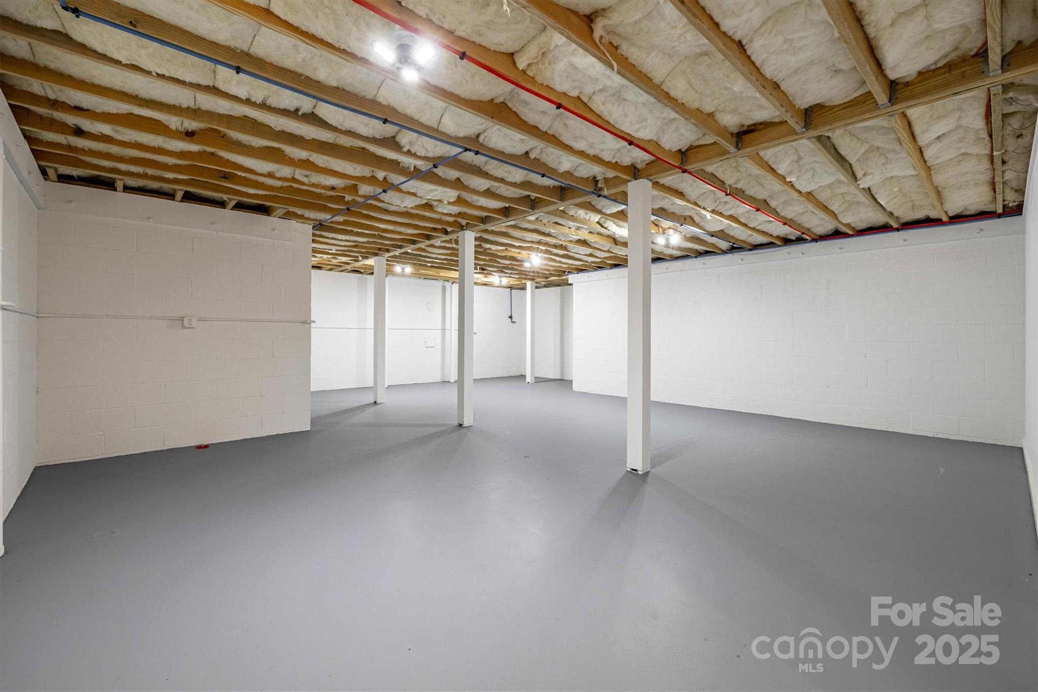 2912 Woodstream Drive