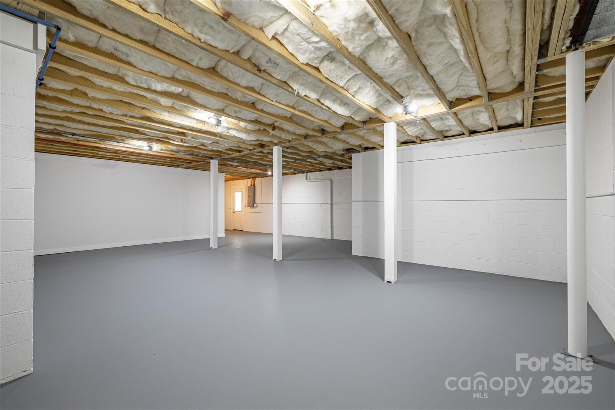 2912 Woodstream Drive