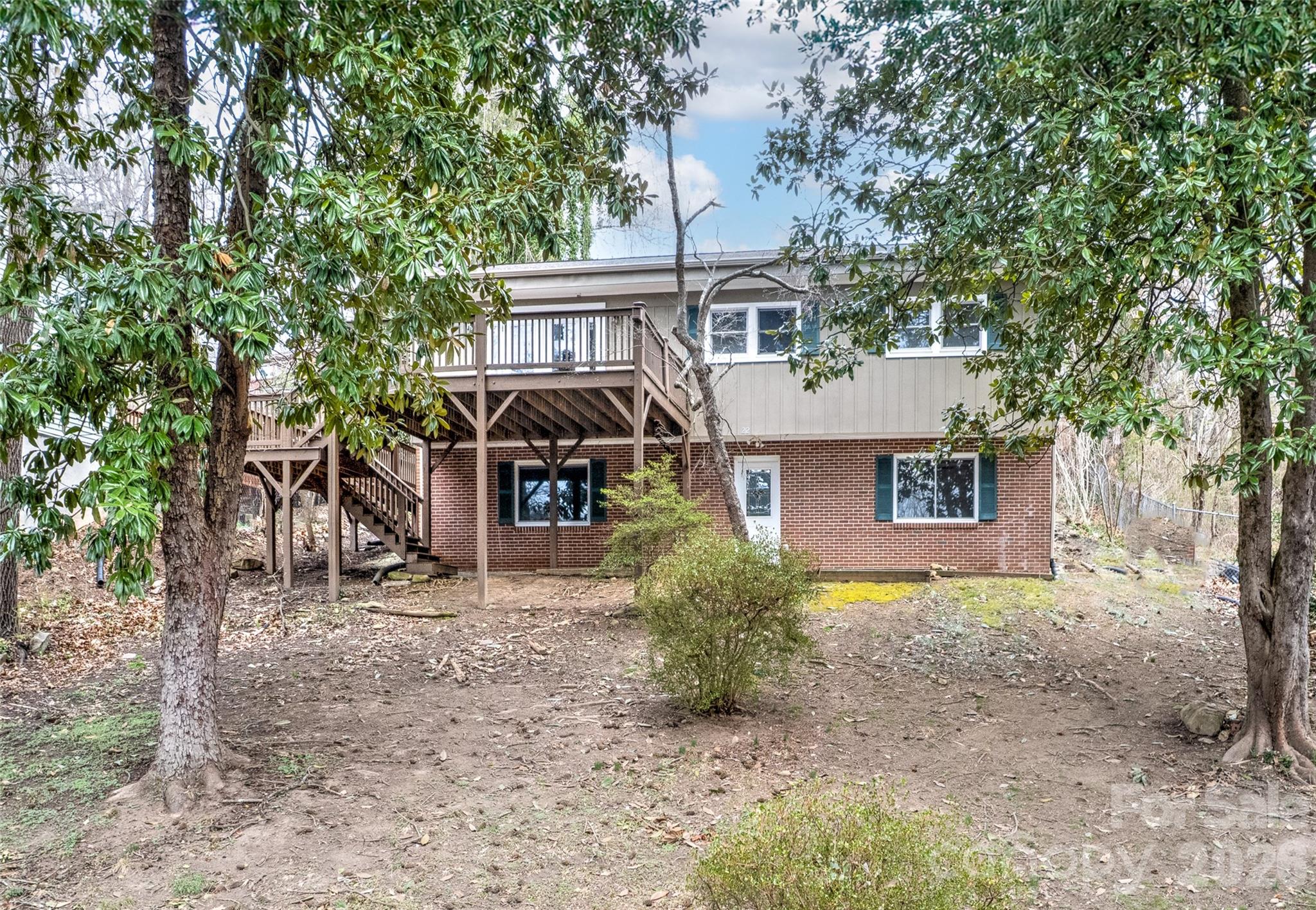 22 E Shore Drive