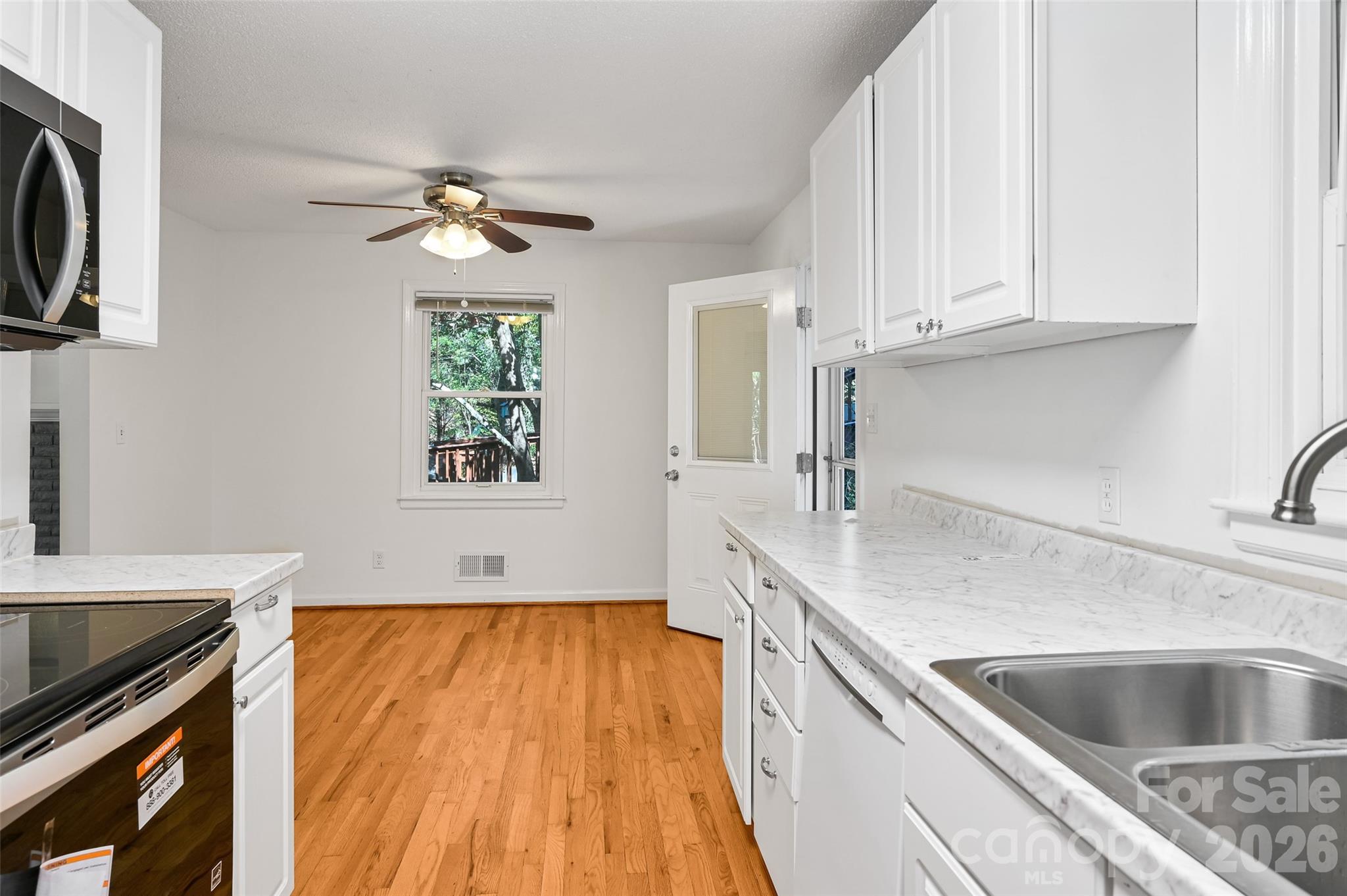 22 E Shore Drive