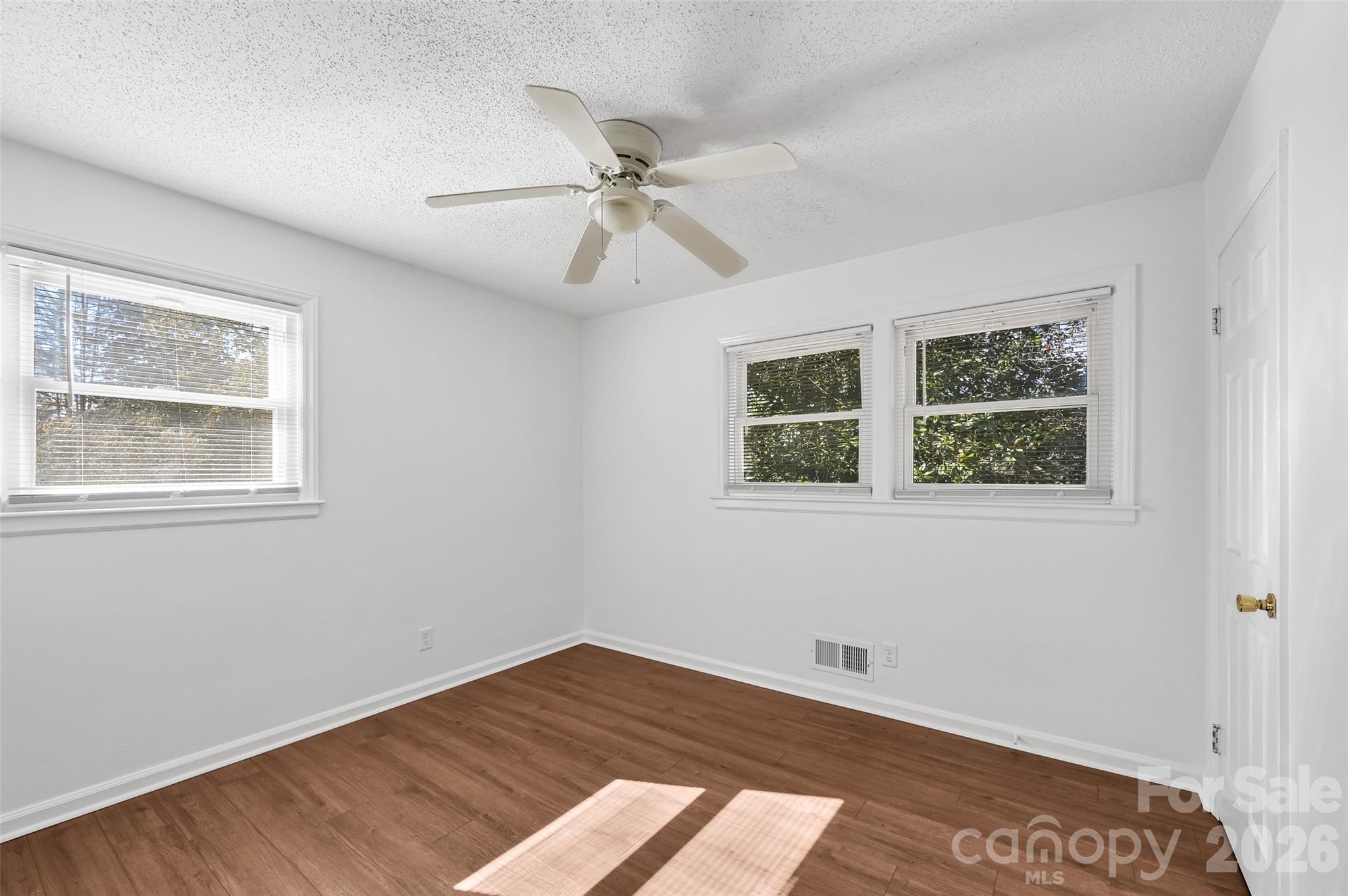 22 E Shore Drive