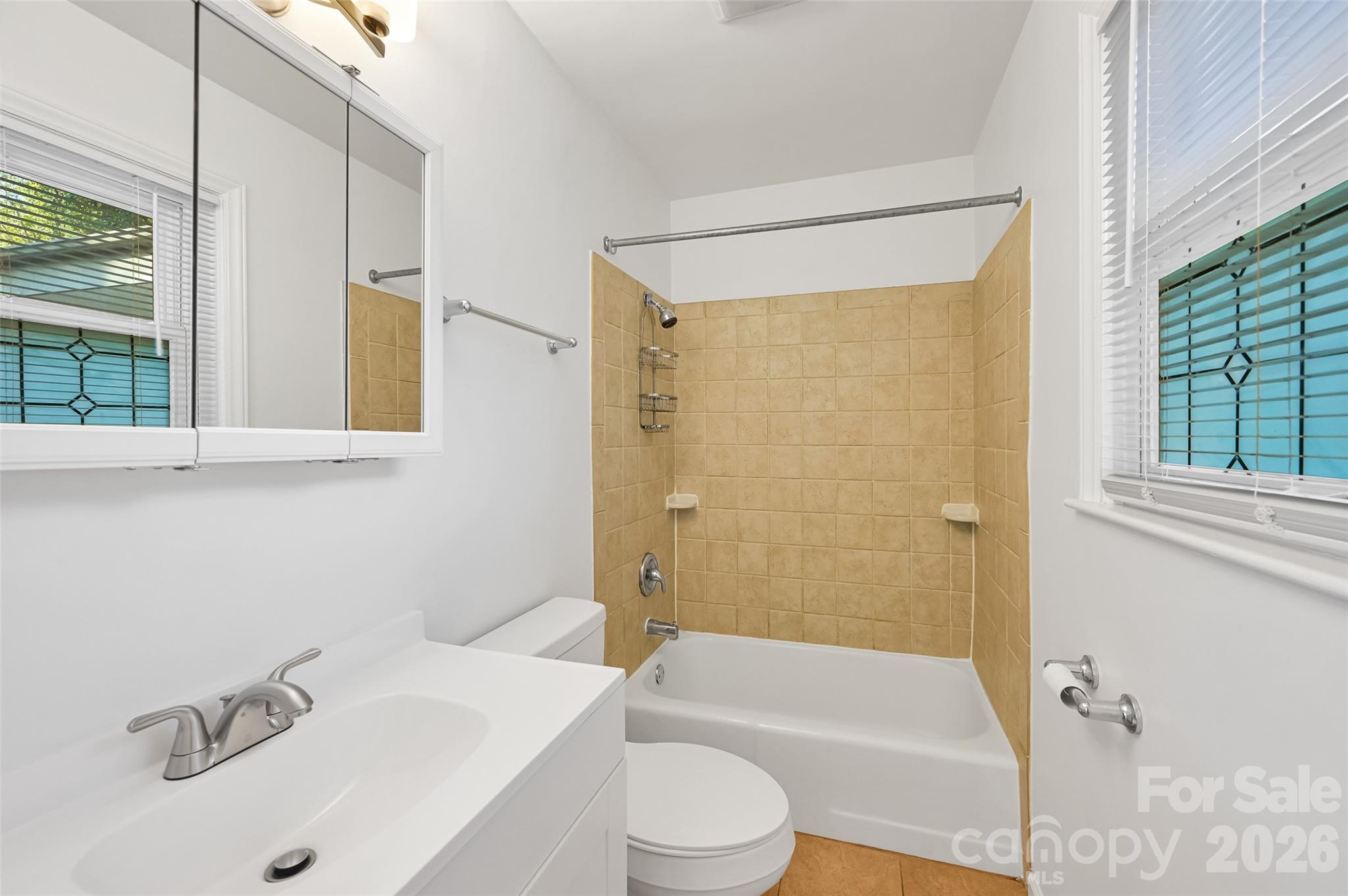 22 E Shore Drive