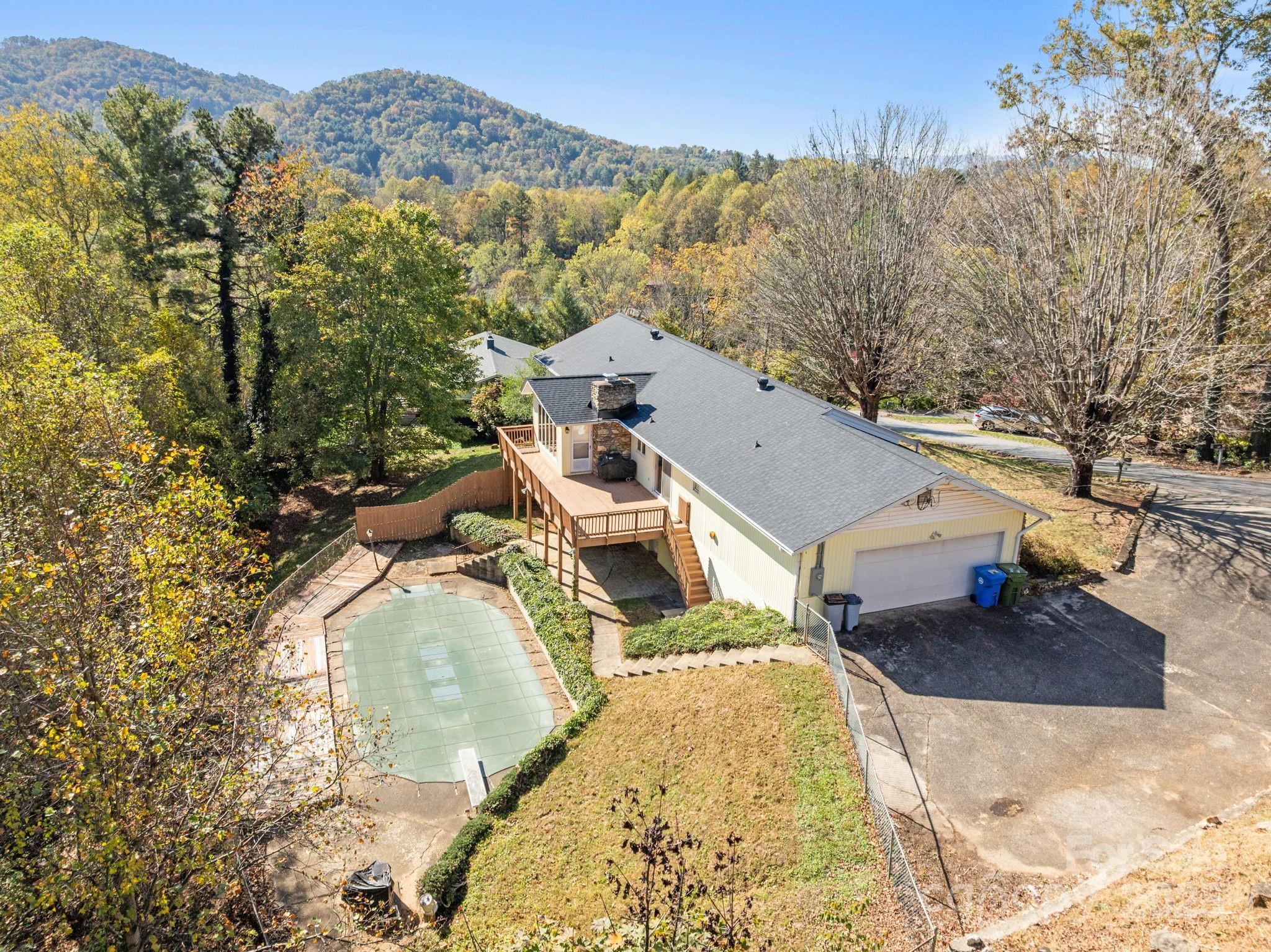 45 Crabapple Lane