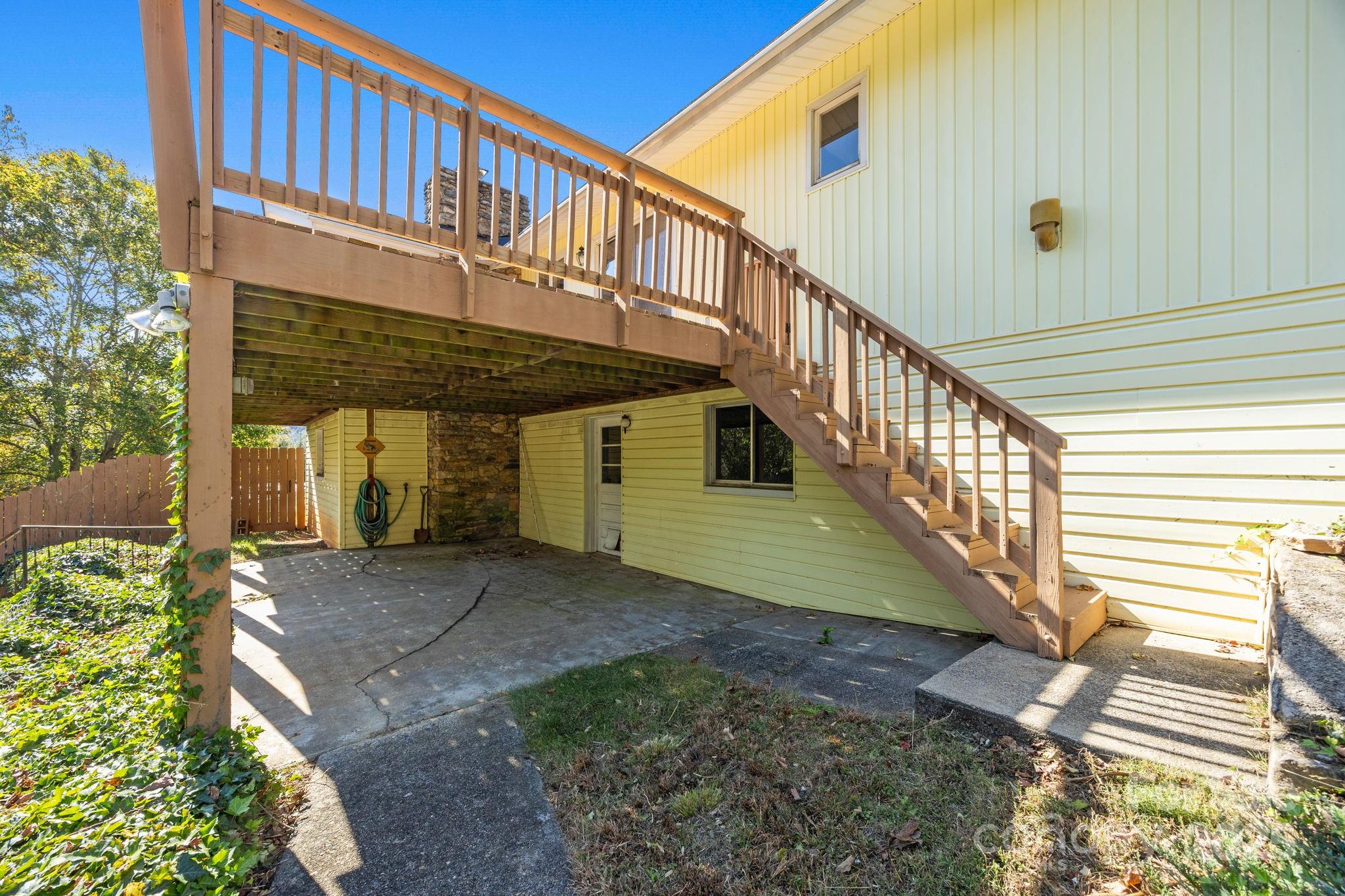 45 Crabapple Lane