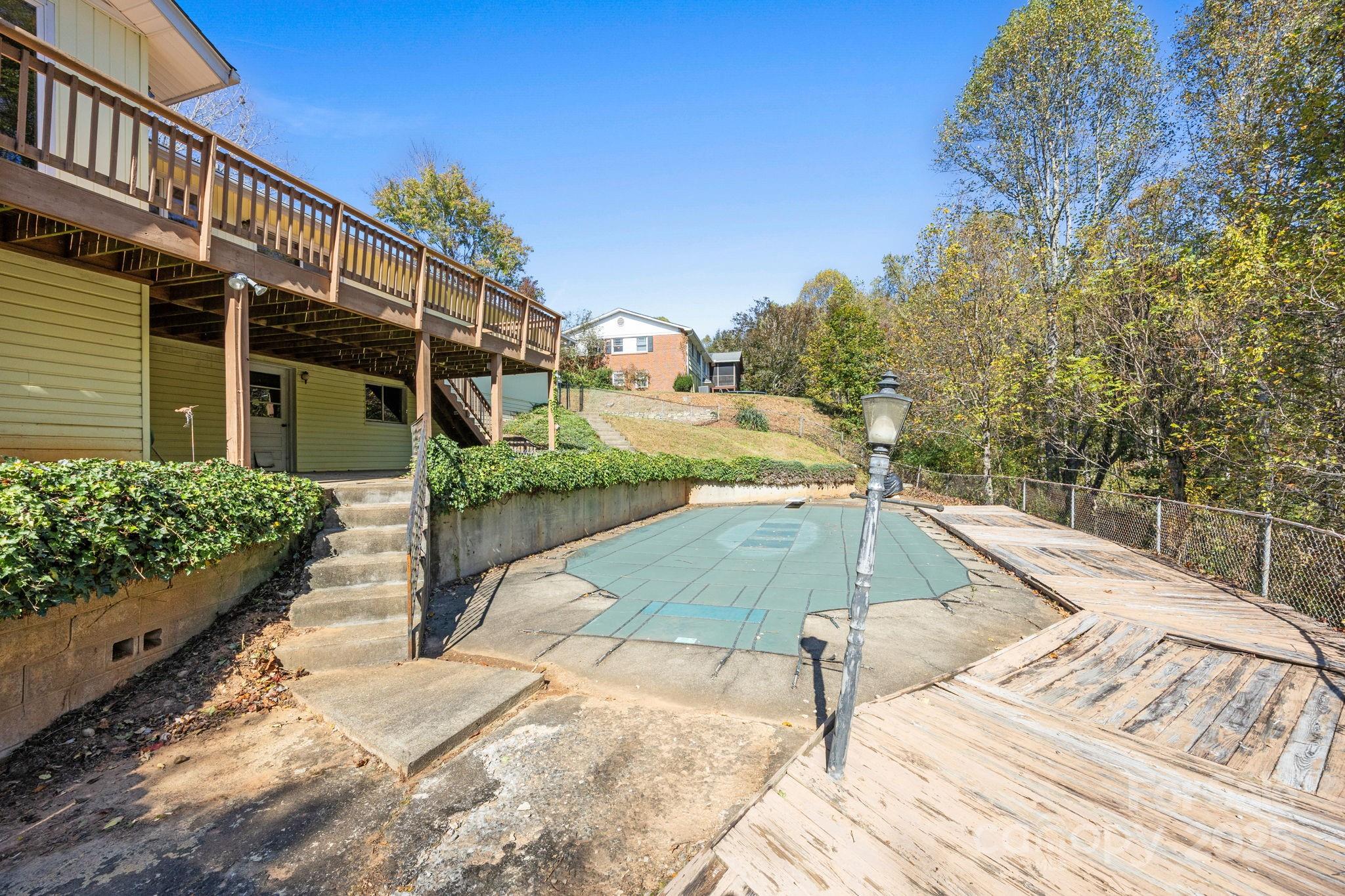 45 Crabapple Lane