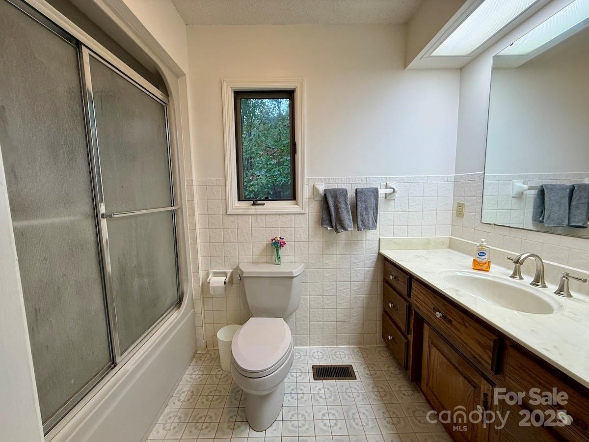 461 Mountain View Drive