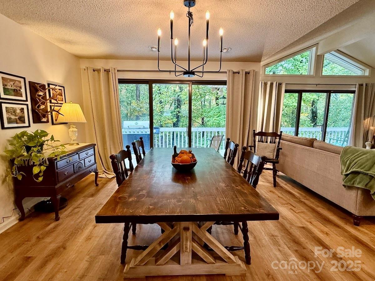 461 Mountain View Drive