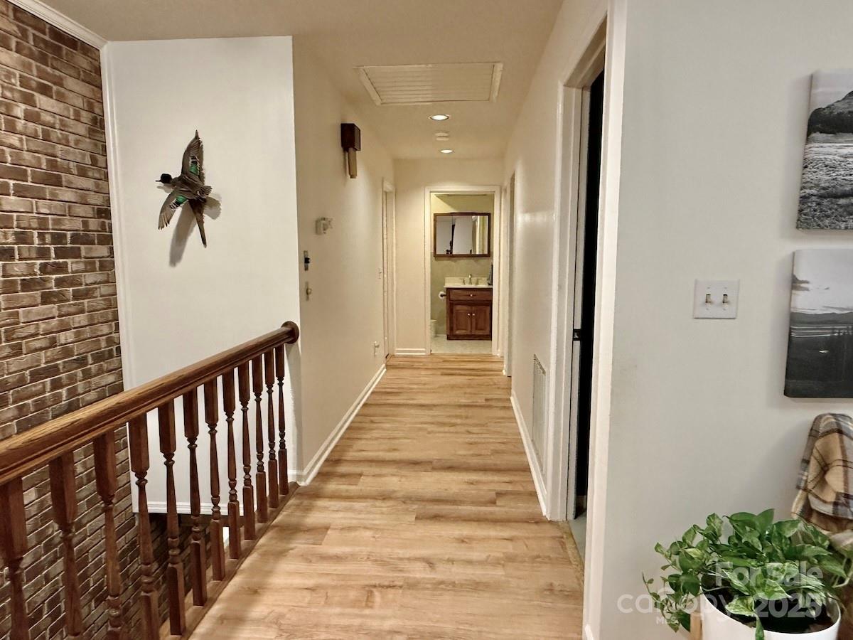 461 Mountain View Drive