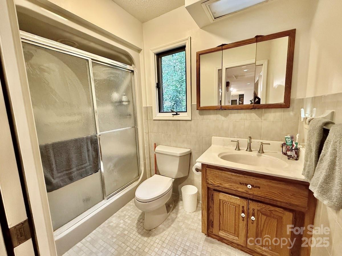 461 Mountain View Drive