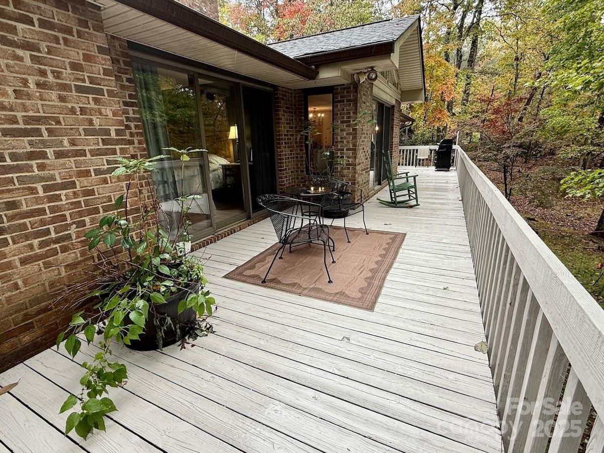 461 Mountain View Drive