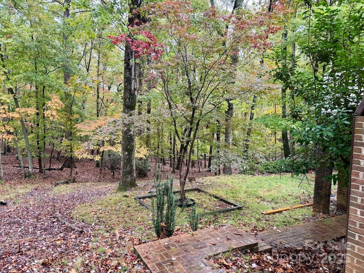 461 Mountain View Drive