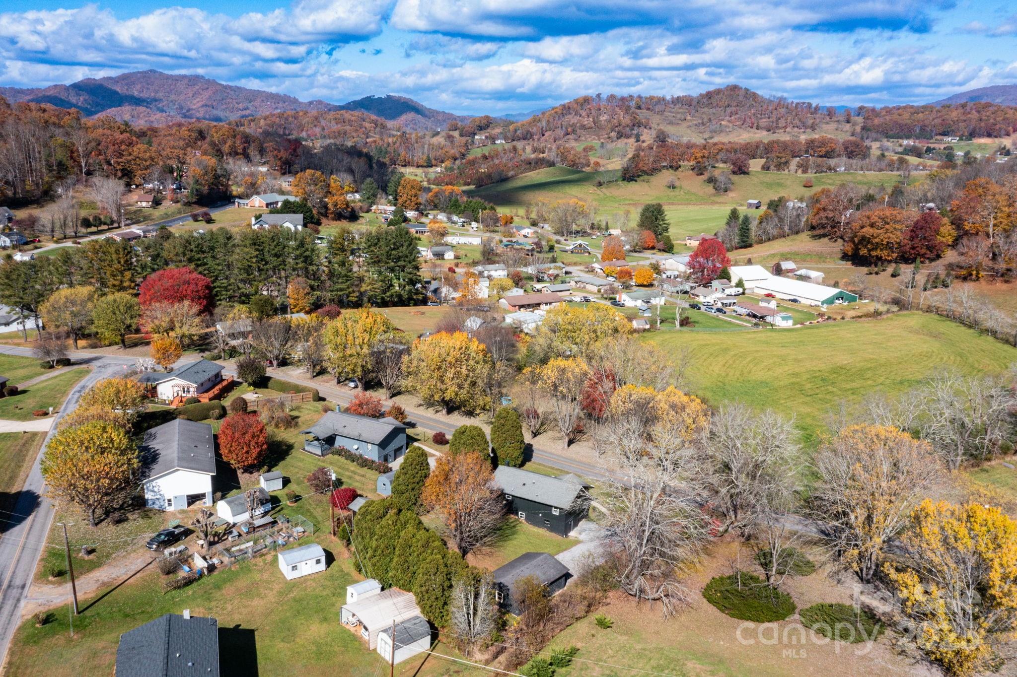 182 Dock Ratcliffe Road