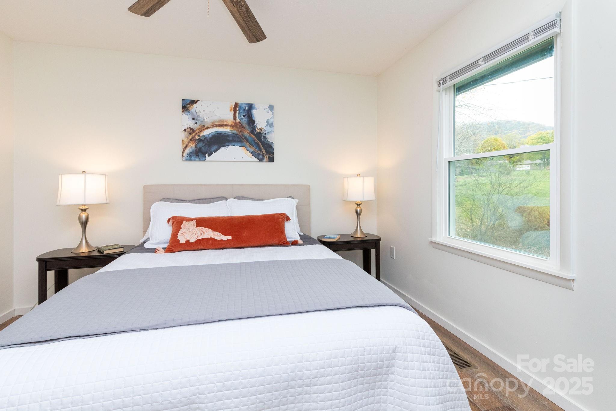 182 Dock Ratcliffe Road