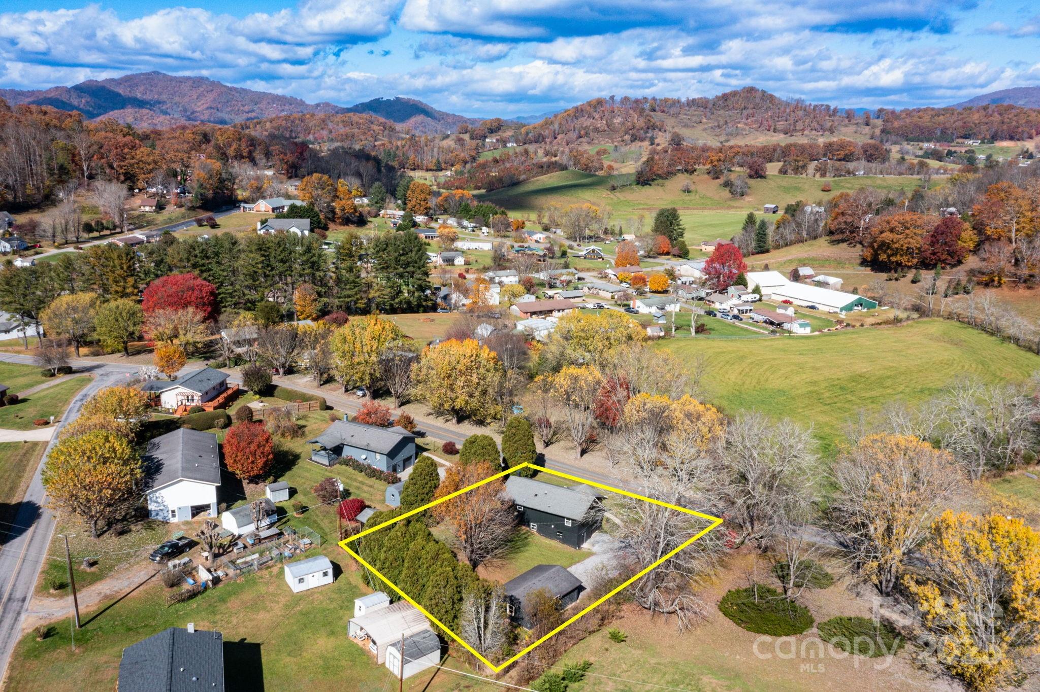 182 Dock Ratcliffe Road