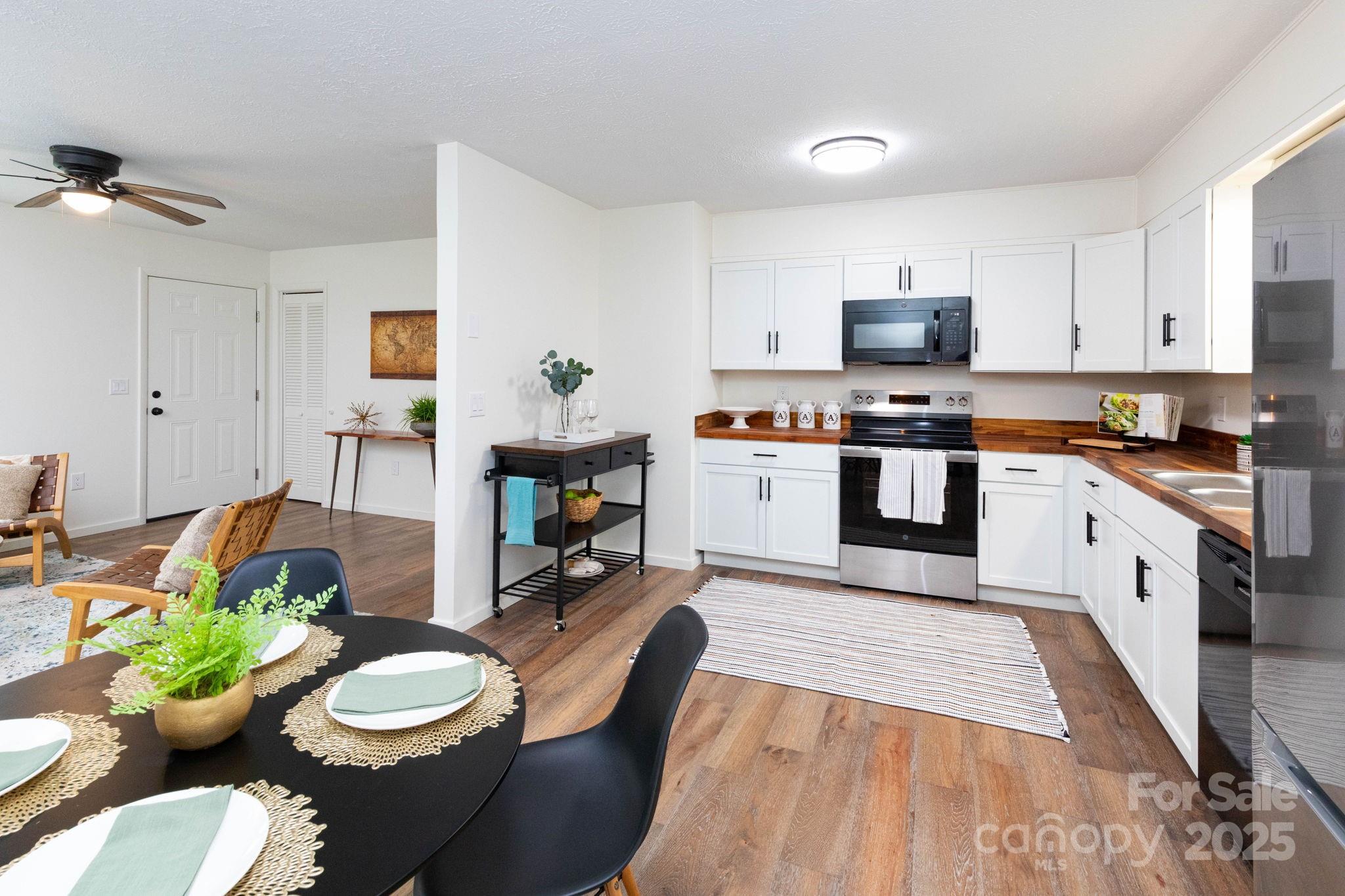 182 Dock Ratcliffe Road