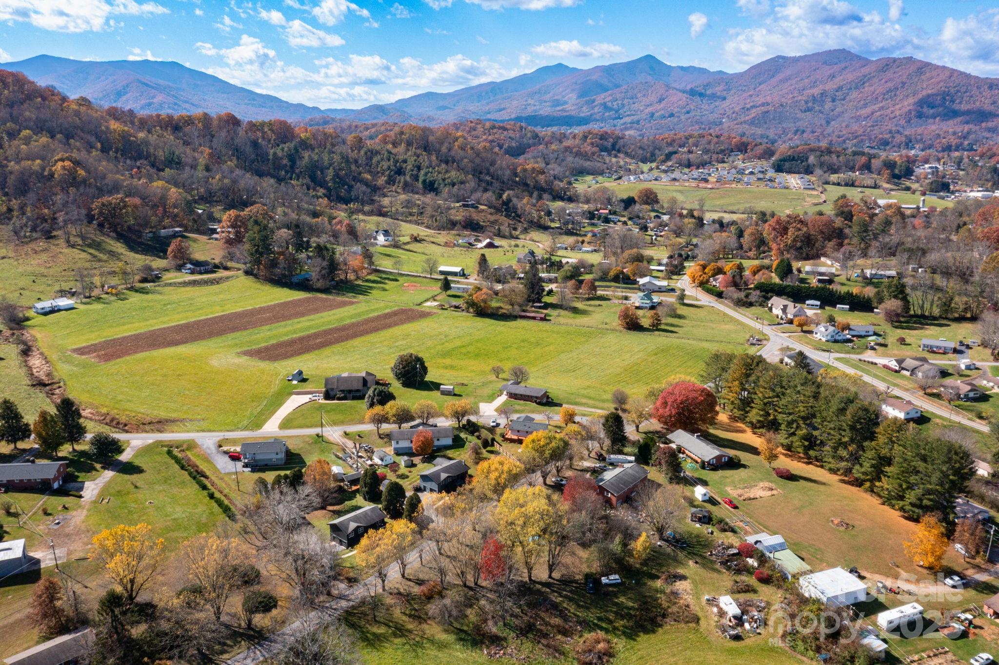 182 Dock Ratcliffe Road