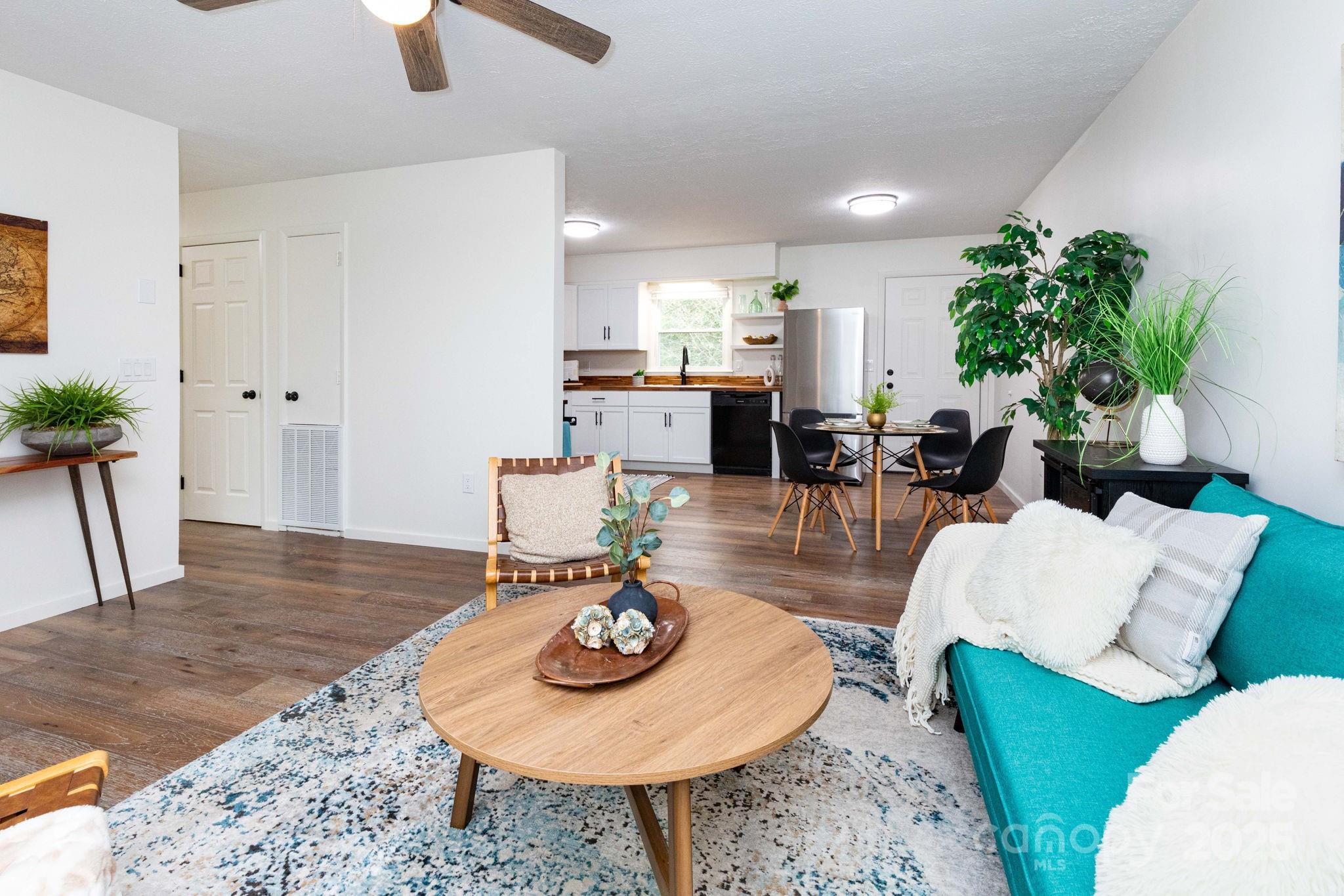 182 Dock Ratcliffe Road