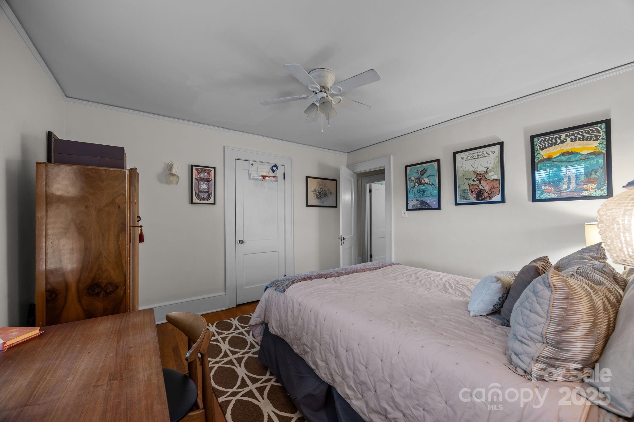 891 Hendersonville Road