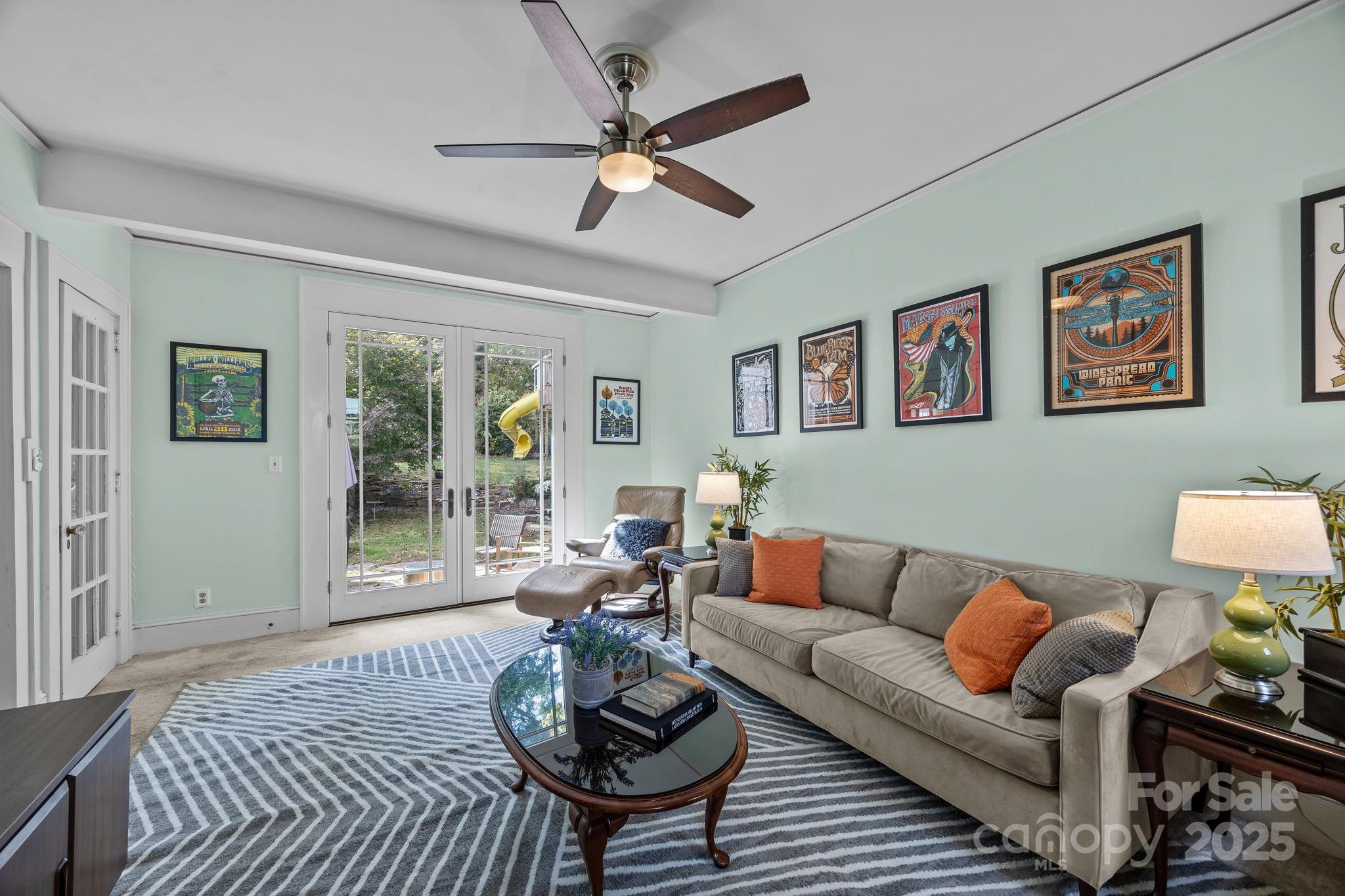 891 Hendersonville Road