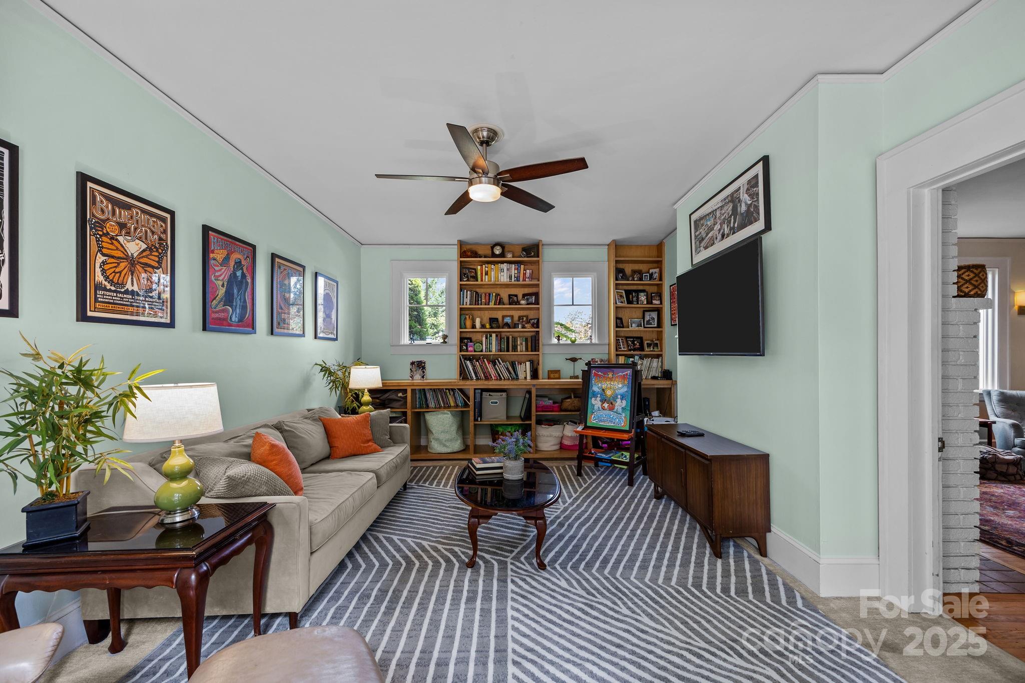 891 Hendersonville Road