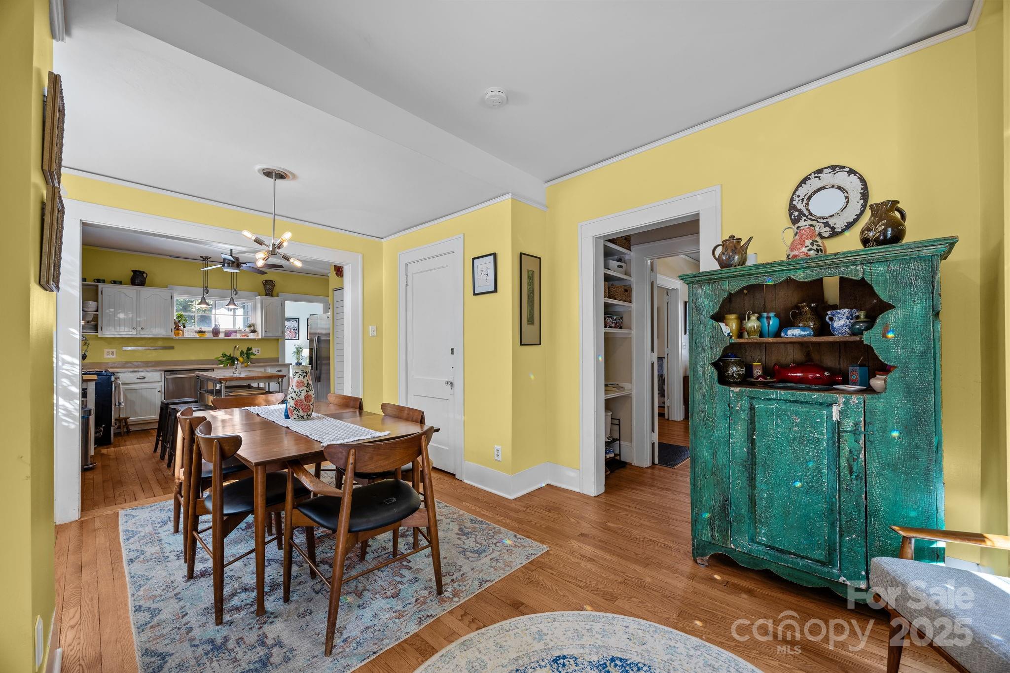 891 Hendersonville Road