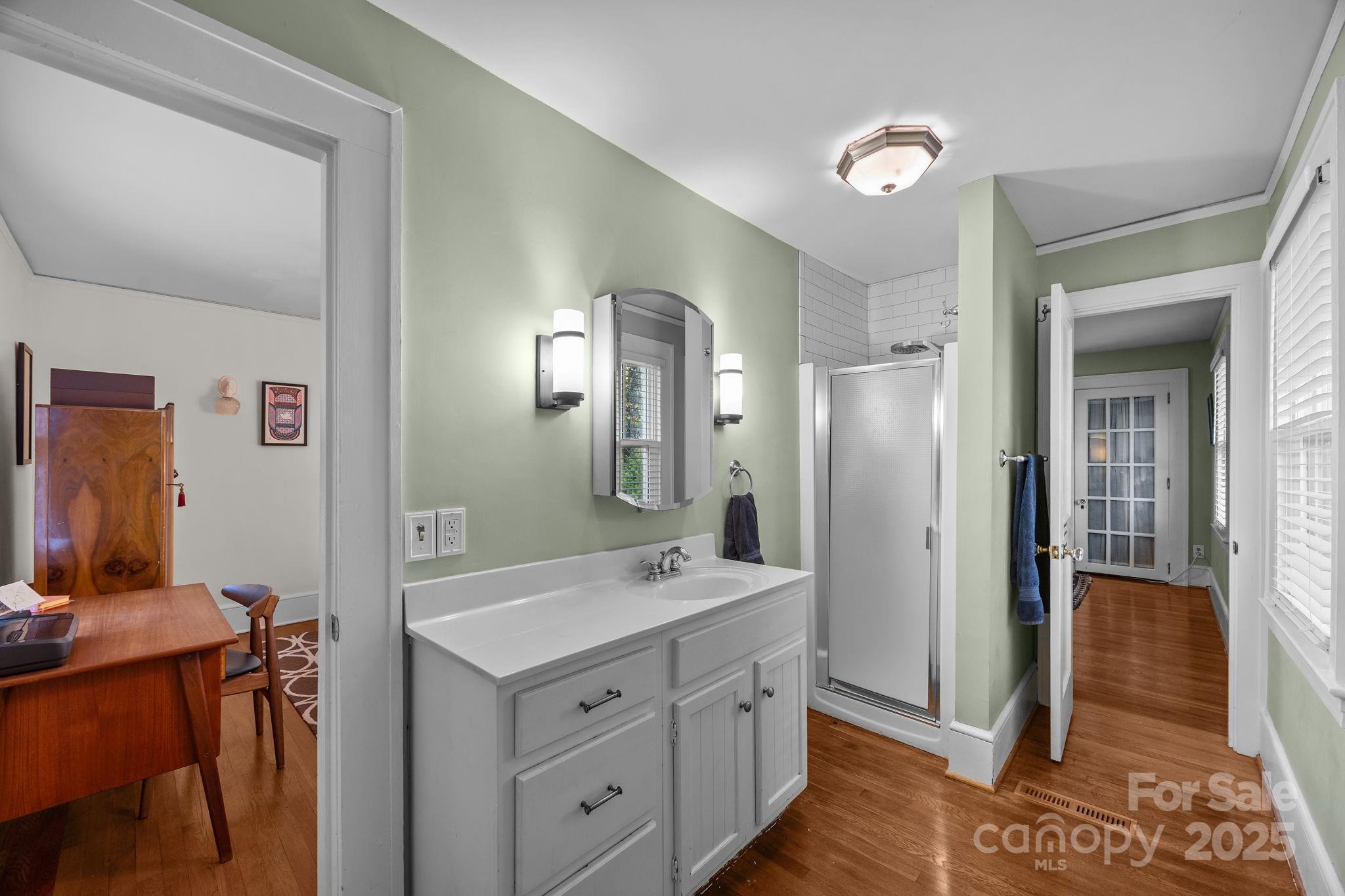 891 Hendersonville Road