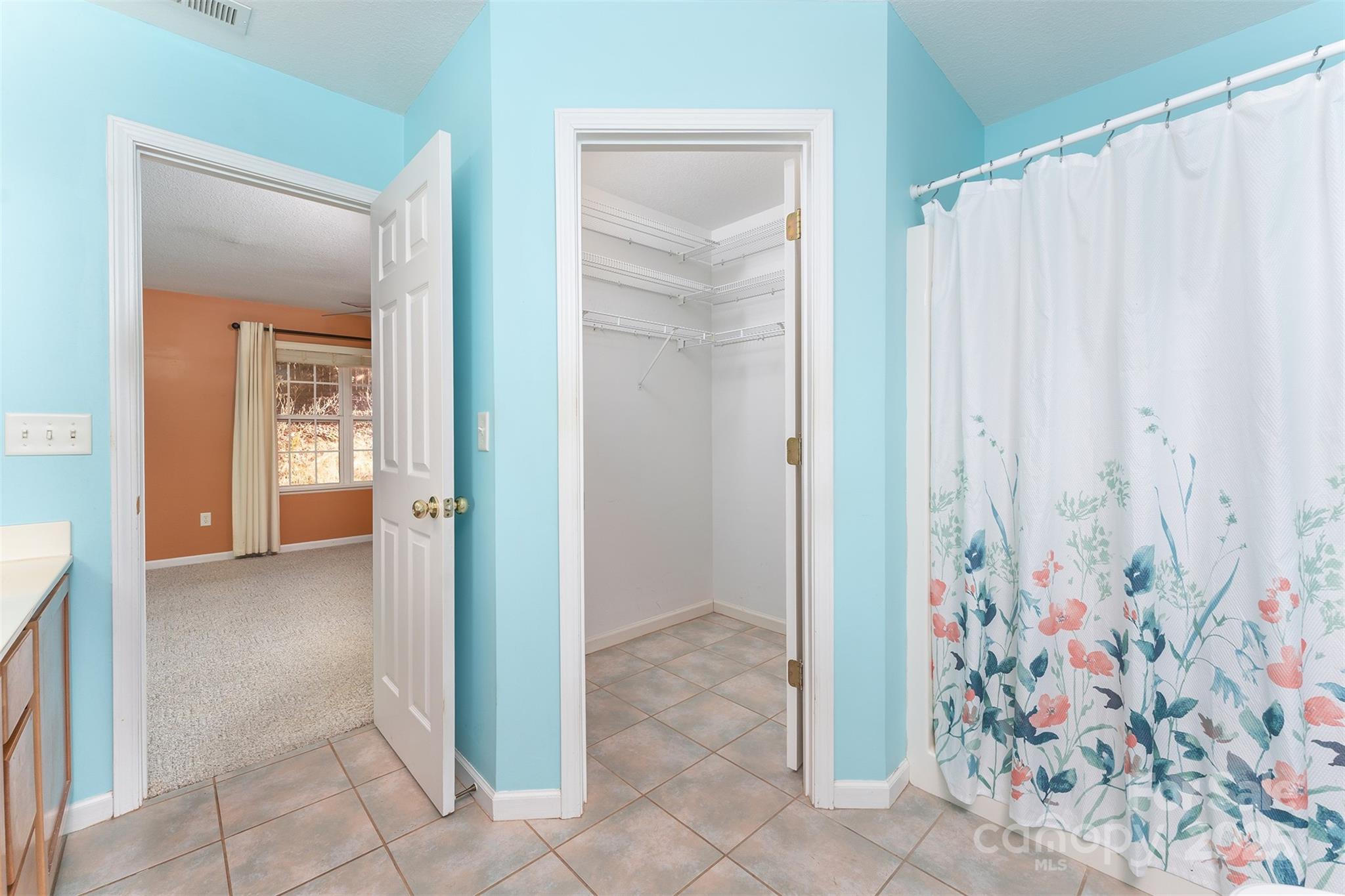 412 Wiltshire Circle