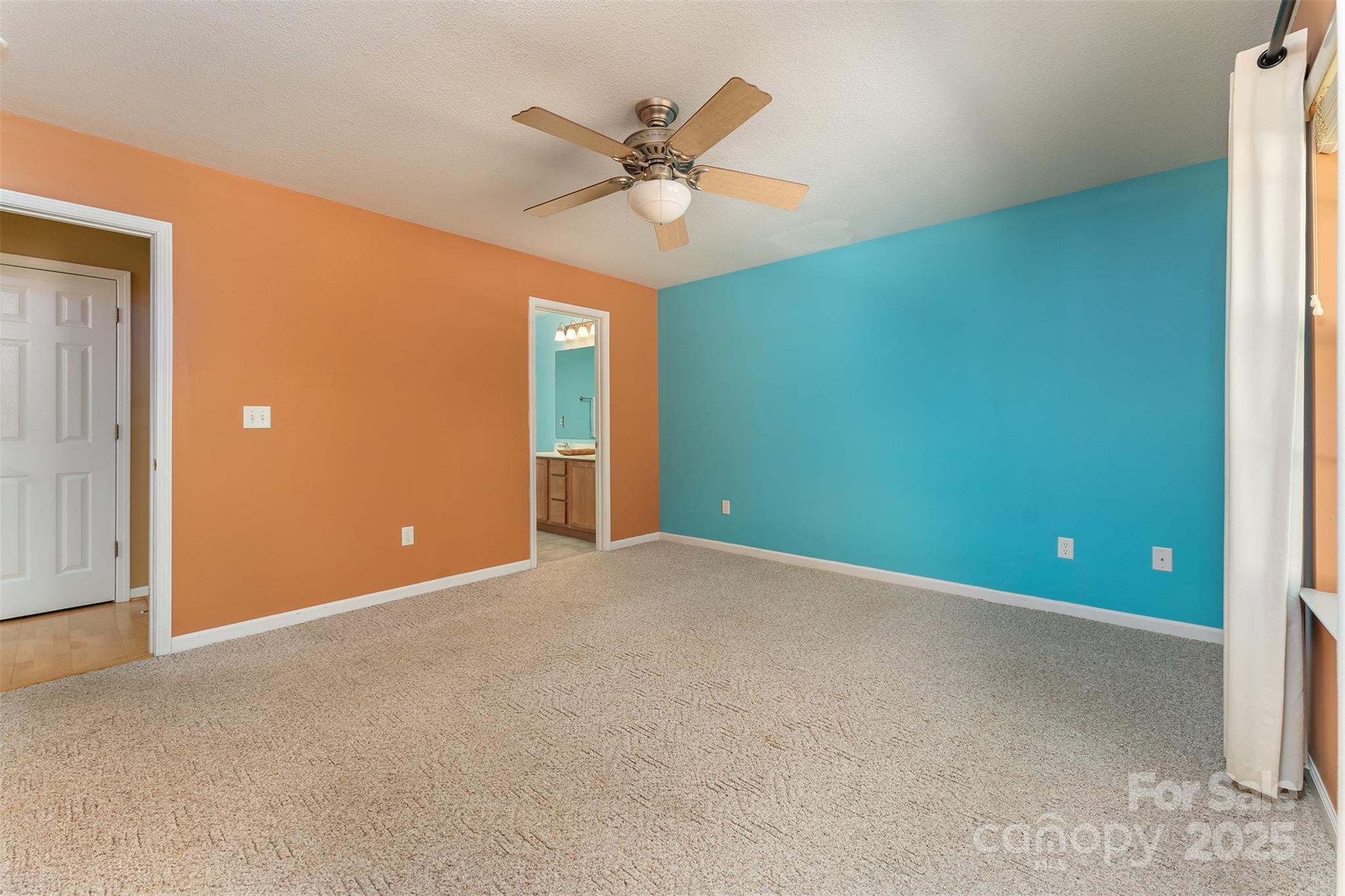 412 Wiltshire Circle