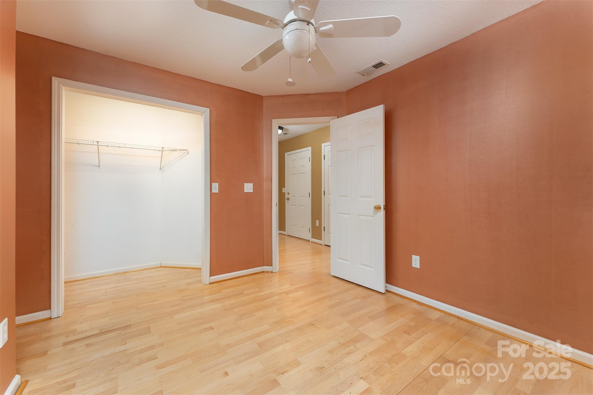 412 Wiltshire Circle