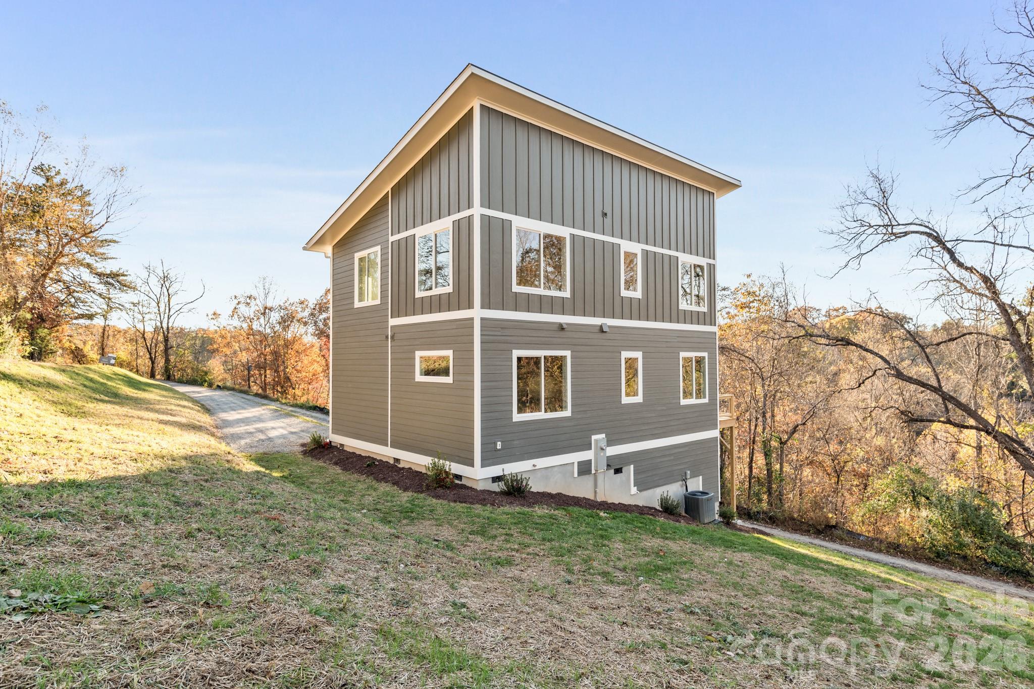 62 Upper Moffitt Road