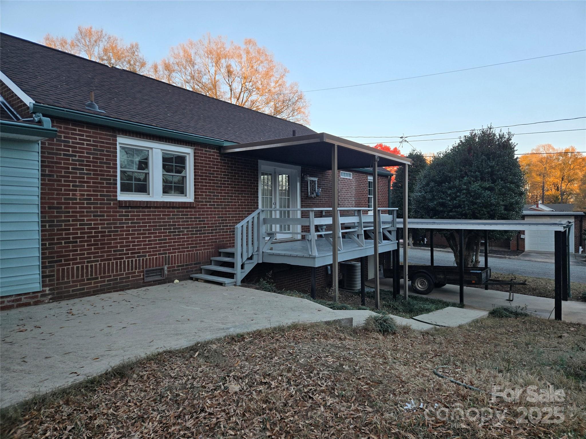 221 E Herman Street