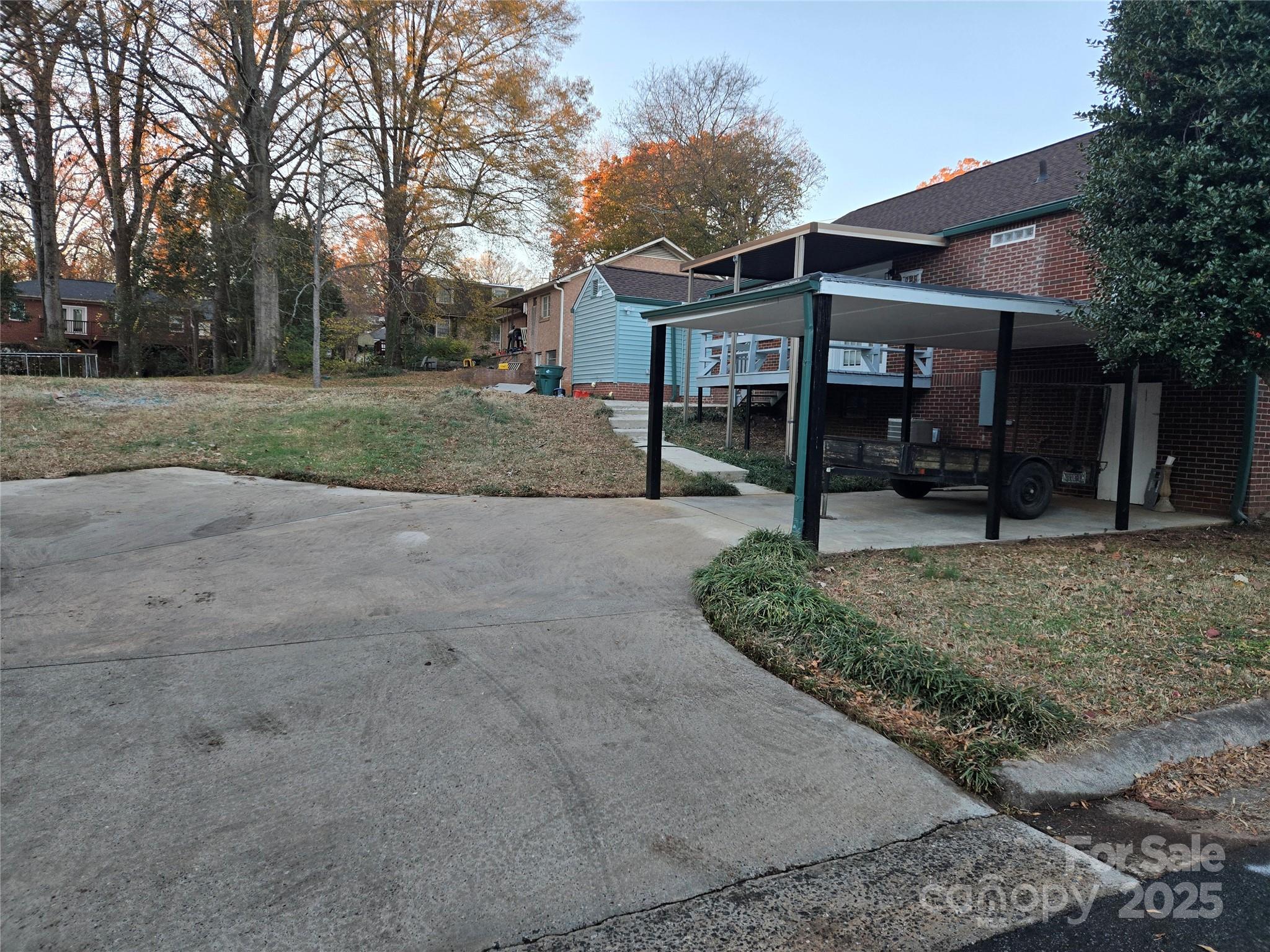 221 E Herman Street